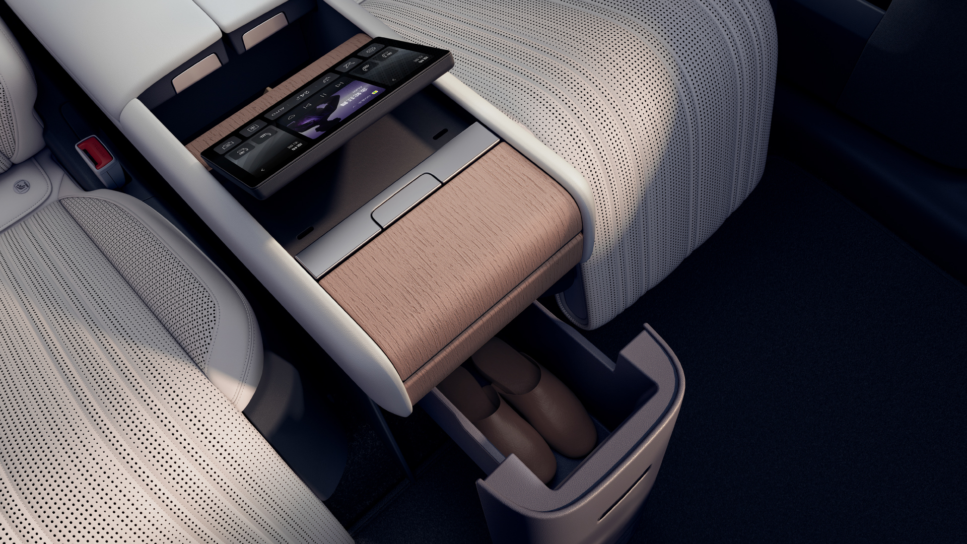 China Gets The AUDI EX7 With 671 HP And A 59-Inch Display, America Gets The Q7