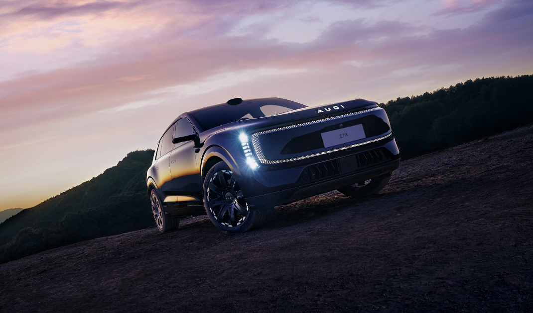 China Gets The AUDI EX7 With 671 HP And A 59-Inch Display, America Gets The Q7