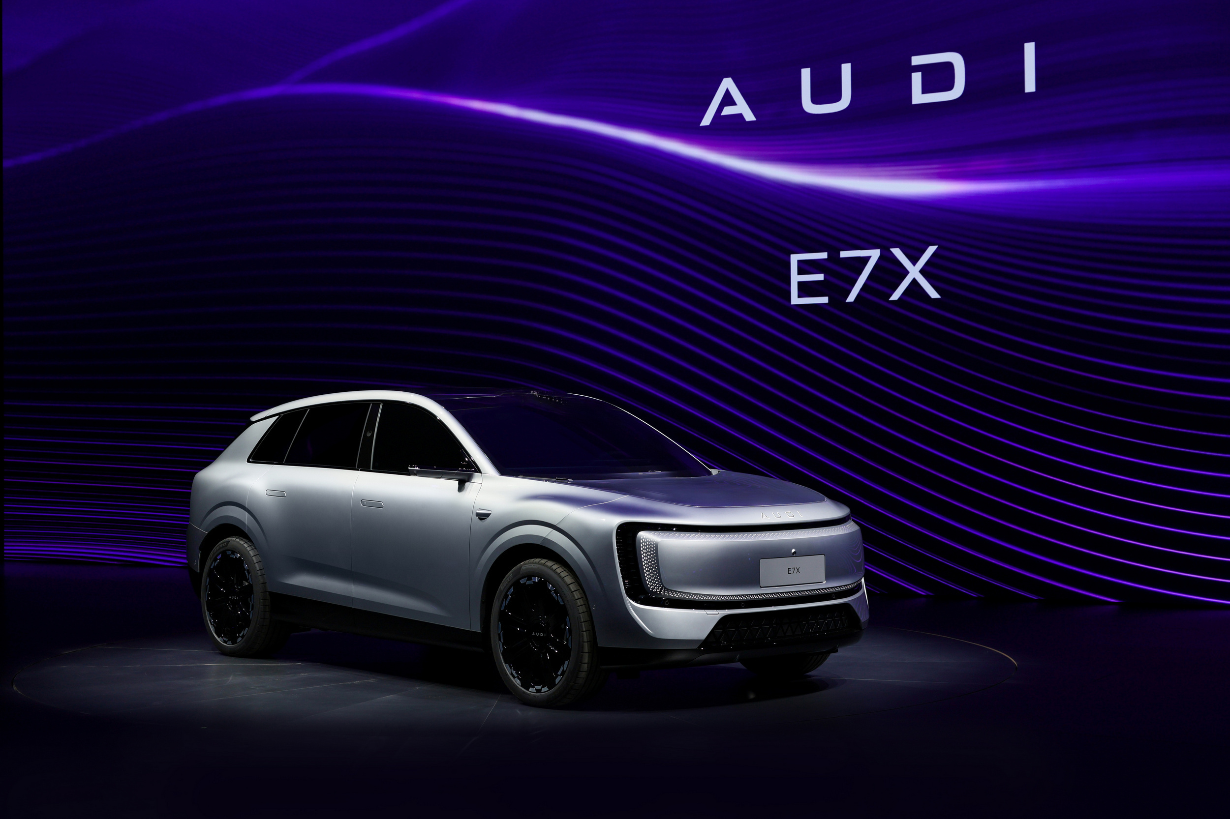 China Gets The AUDI EX7 With 671 HP And A 59-Inch Display, America Gets The Q7