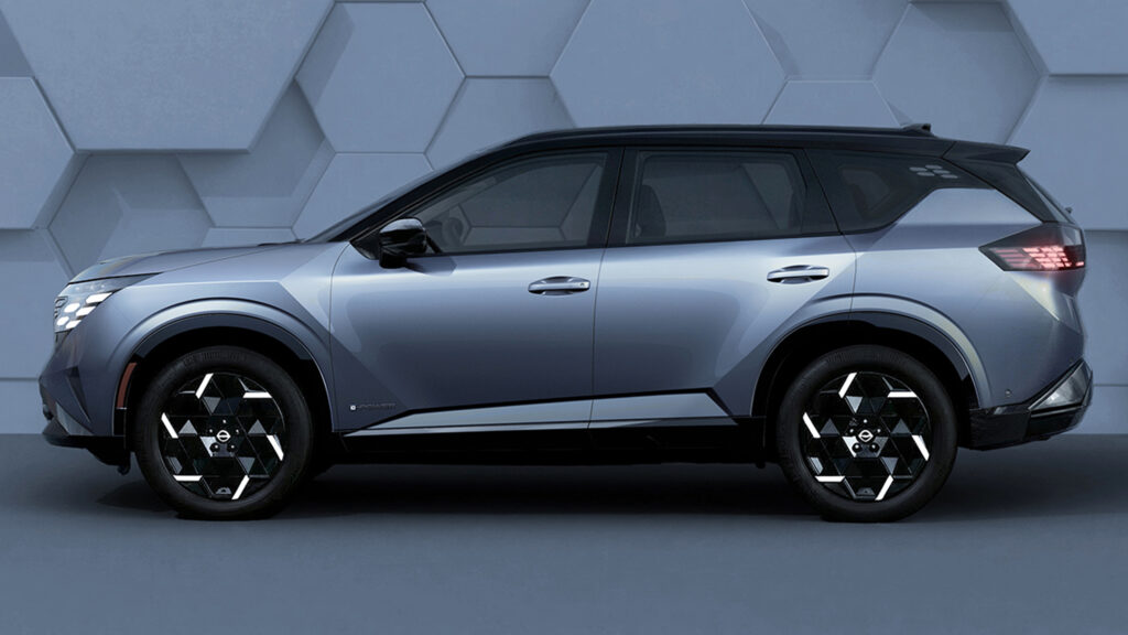  Nissan&rsquo;s New Rogue Wants To Take The RAV4&rsquo;s Hybrid Crown