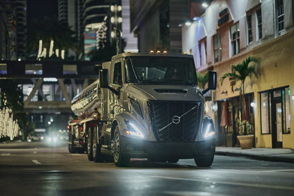  Immigrant Truck Driver Was Clearing $16,000 A Month. His $160K Rig Sits Idle Because California Won&rsquo;t Return His License