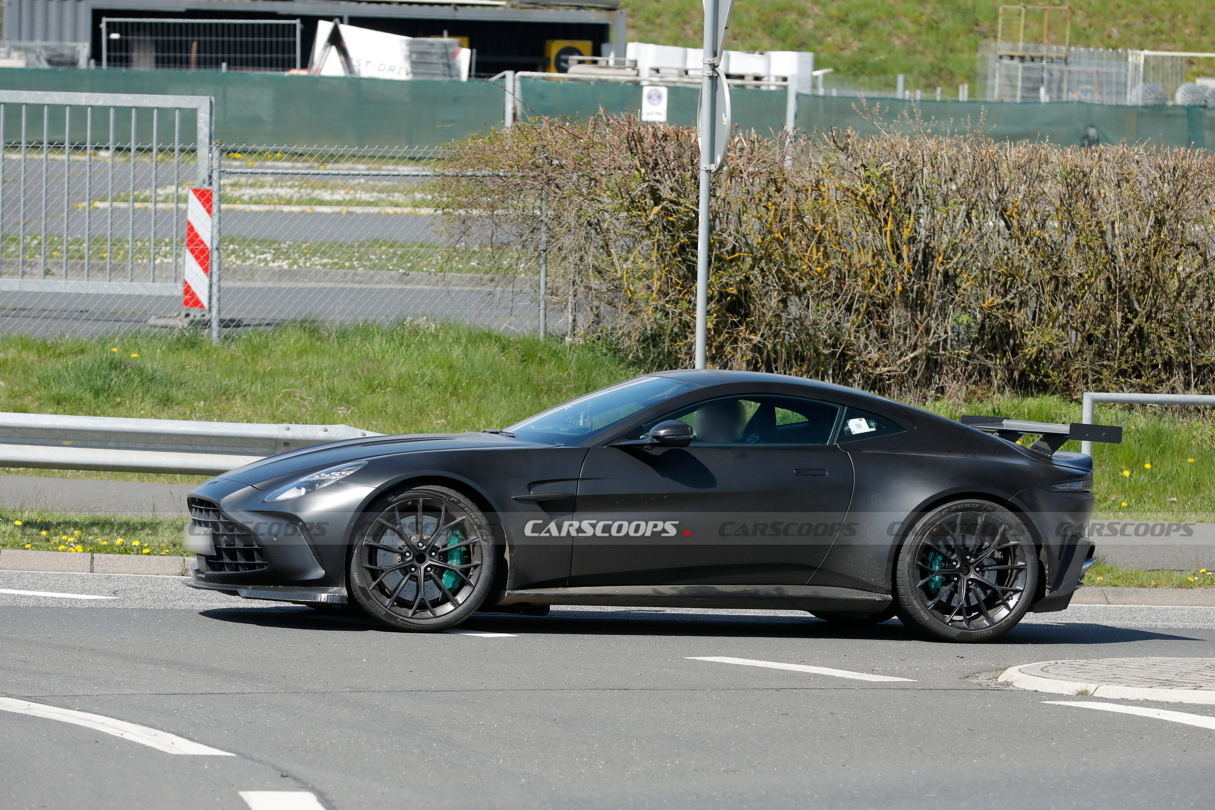 The Regular Vantage Has Four Exhaust Pipes, This Prototype Has Eight