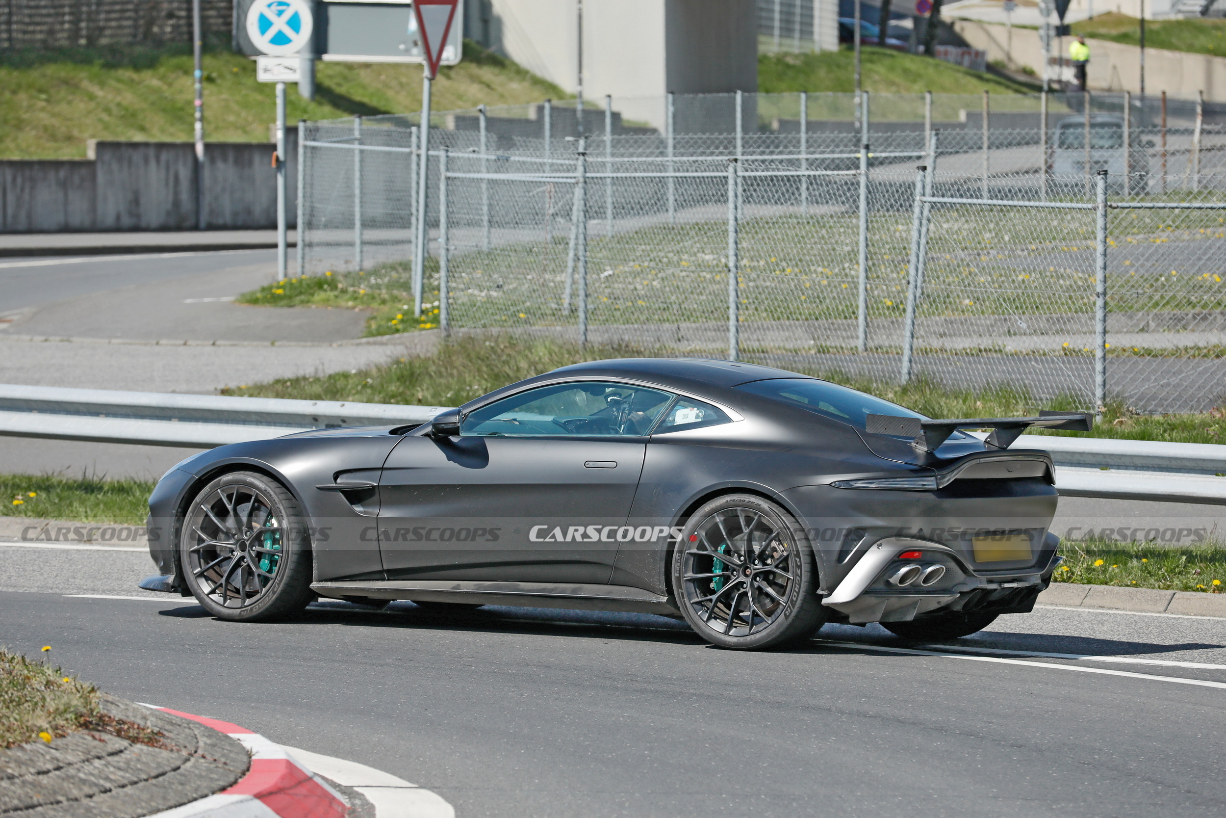 The Regular Vantage Has Four Exhaust Pipes, This Prototype Has Eight