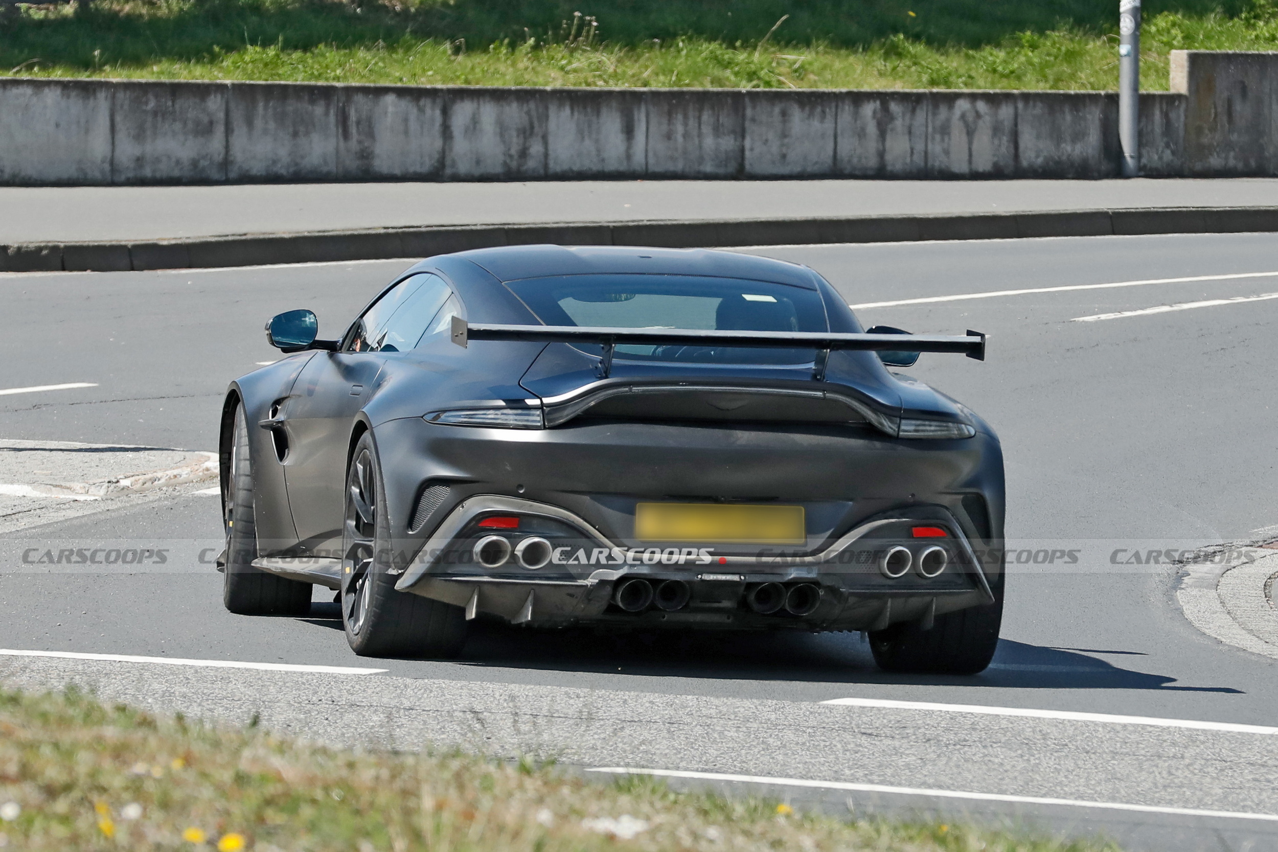 The Regular Vantage Has Four Exhaust Pipes, This Prototype Has Eight