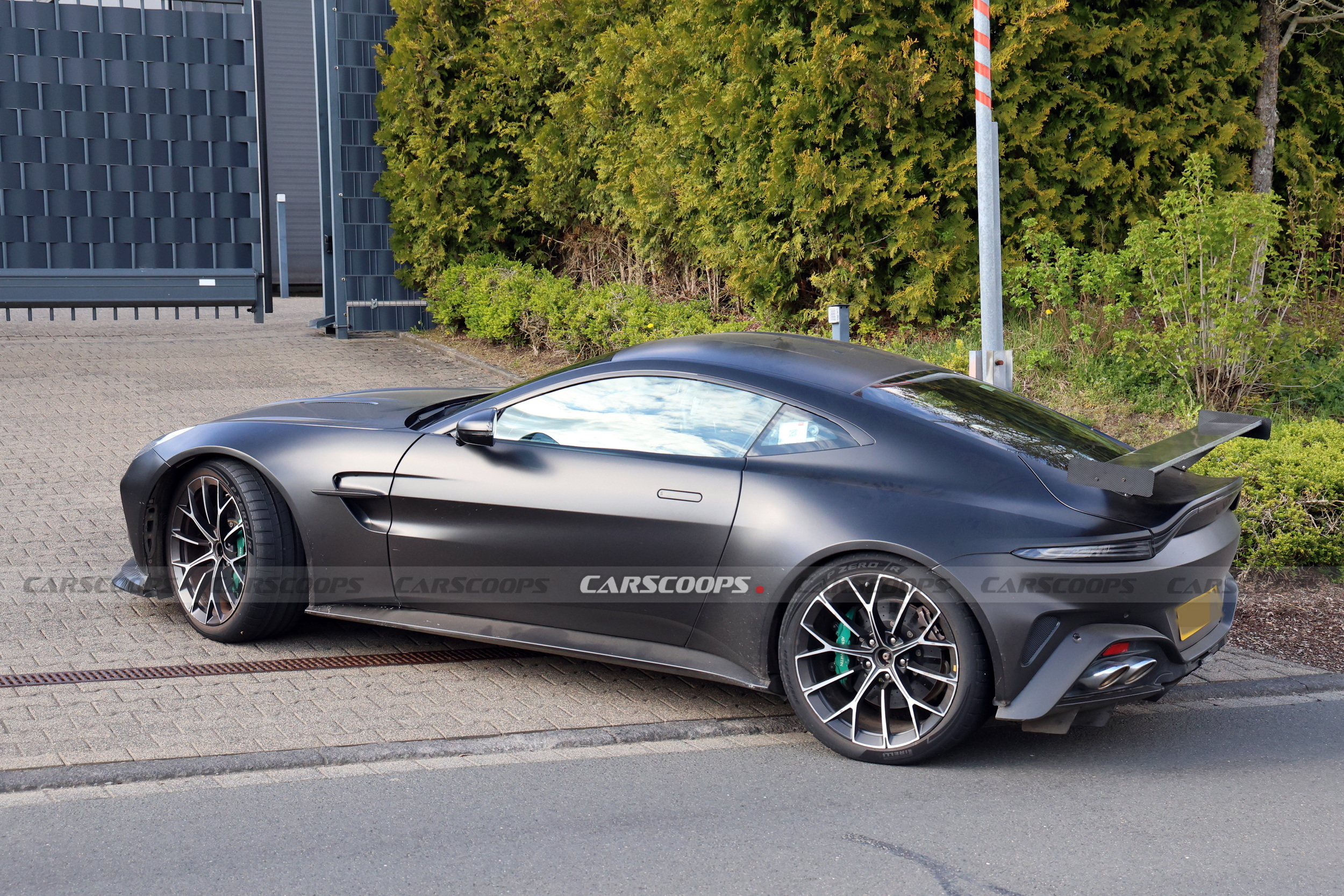 The Regular Vantage Has Four Exhaust Pipes, This Prototype Has Eight