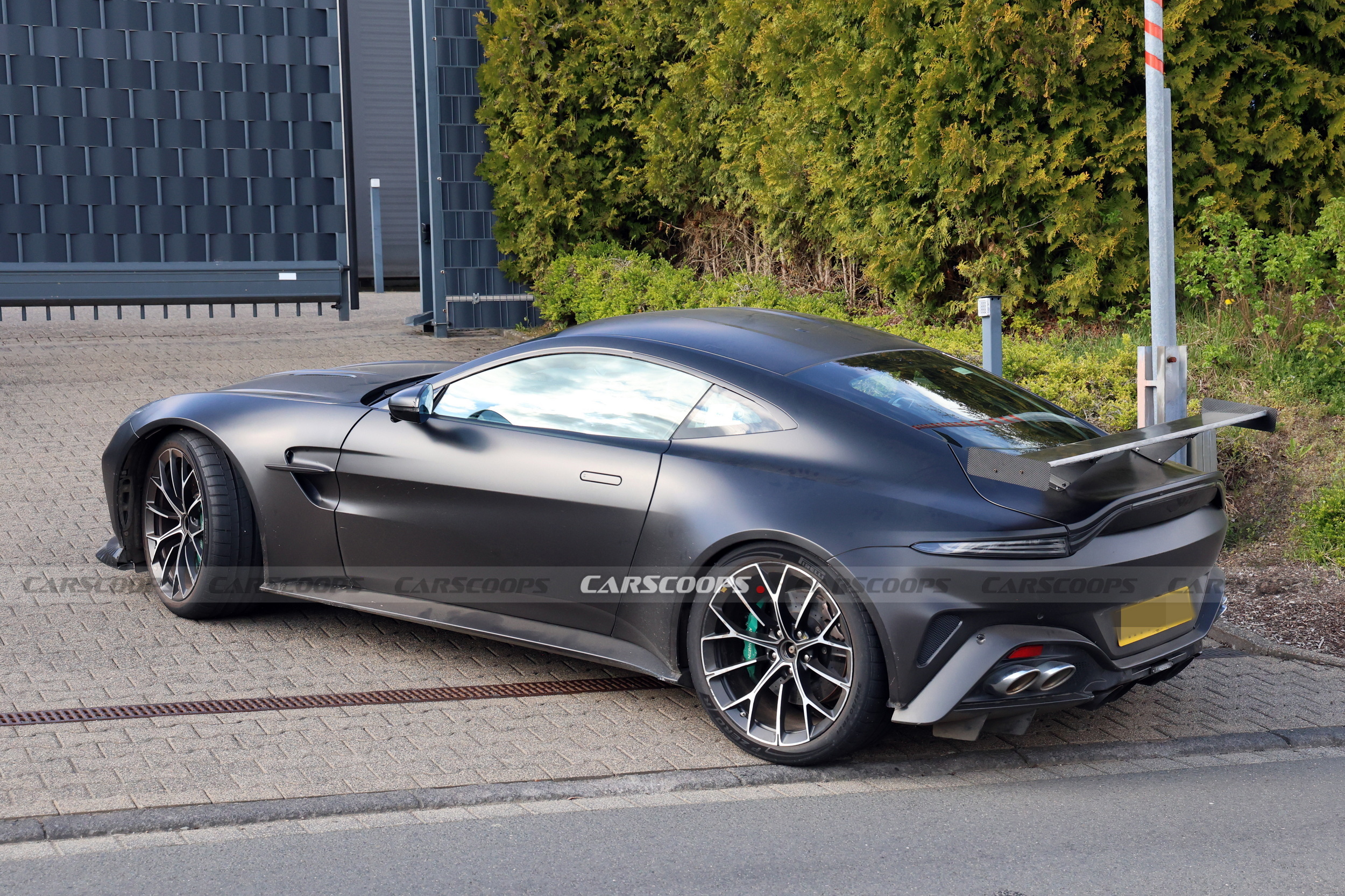 The Regular Vantage Has Four Exhaust Pipes, This Prototype Has Eight
