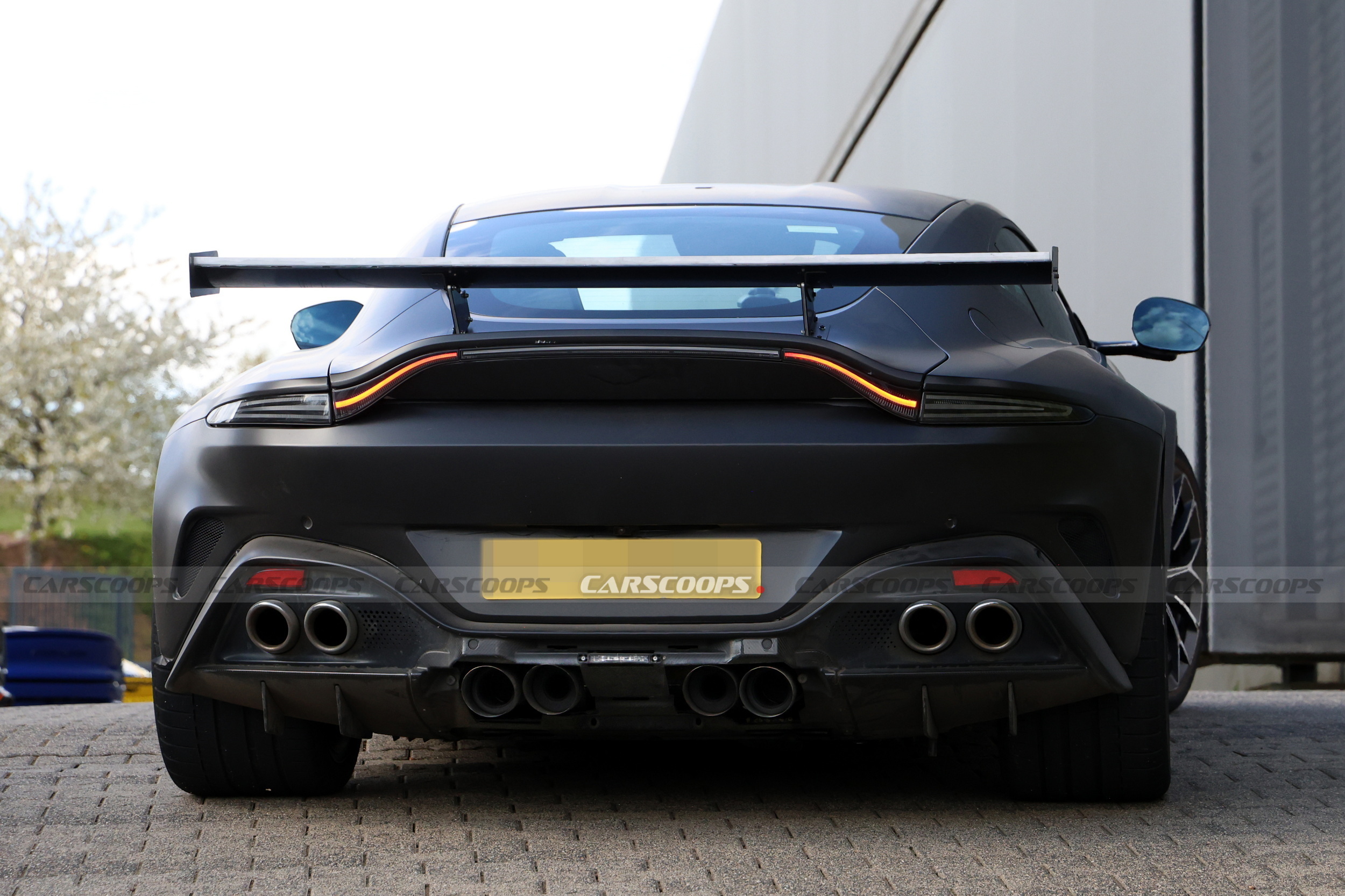 The Regular Vantage Has Four Exhaust Pipes, This Prototype Has Eight
