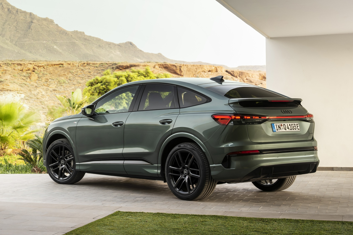 Audi Fixed The 2027 Q4 E-Tron’s Controls Everyone Complained About, Then Removed A Different Set