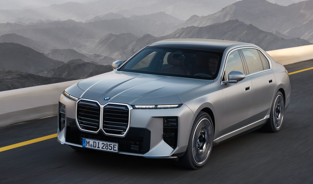 BMW’s 7-Series Facelift Hides A Blueprint For Every Older Model It Still Sells