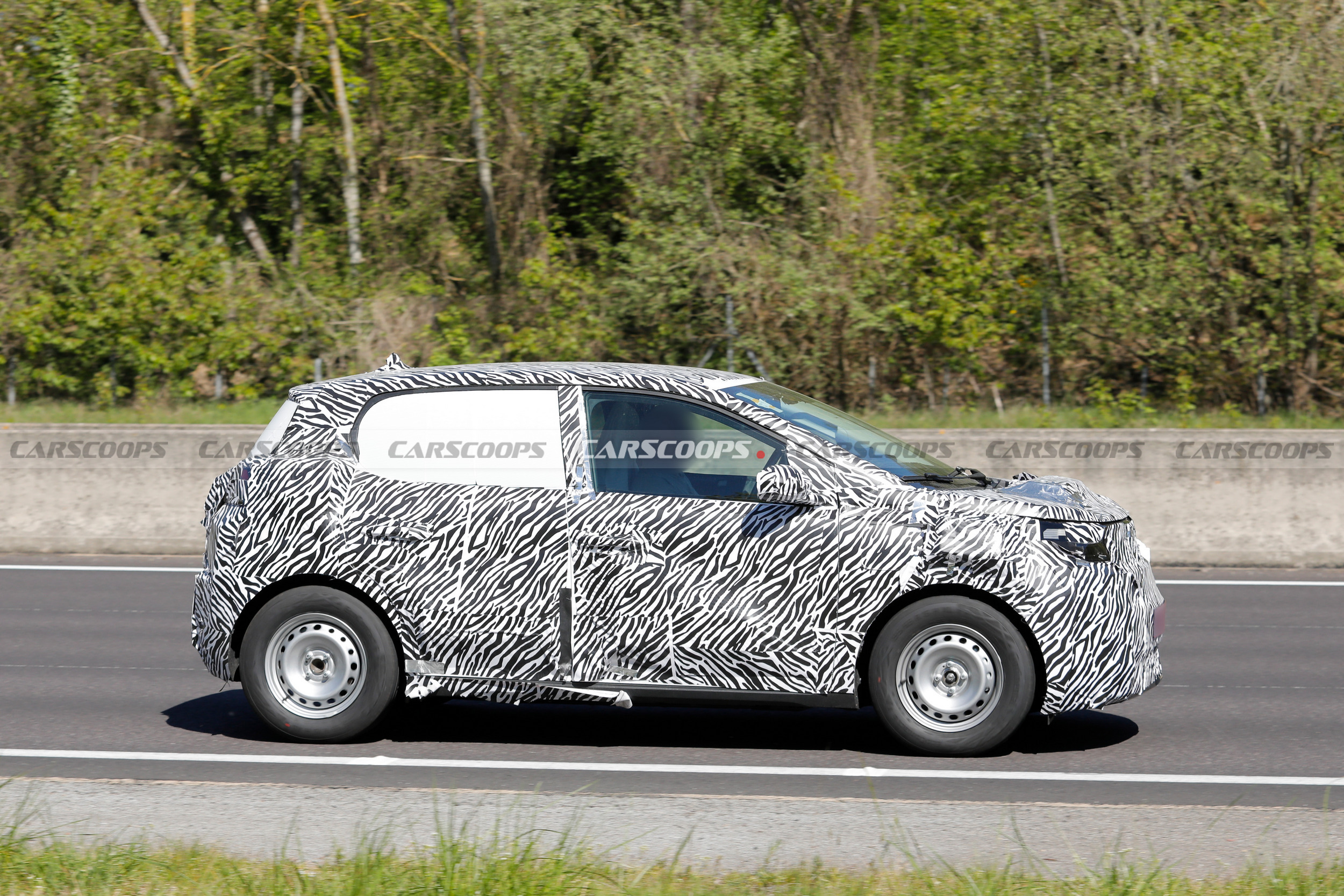 Бюджетният EV Spring на Dacia премества производството в Европа – и става все по-скъп