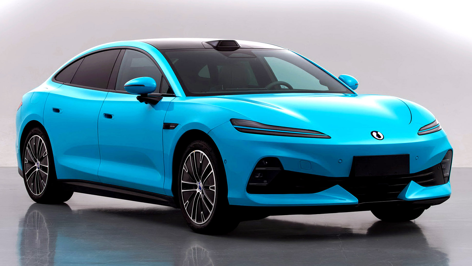 Denza Said 1,274 HP Was Enough. Its Updated Z9 Disagrees