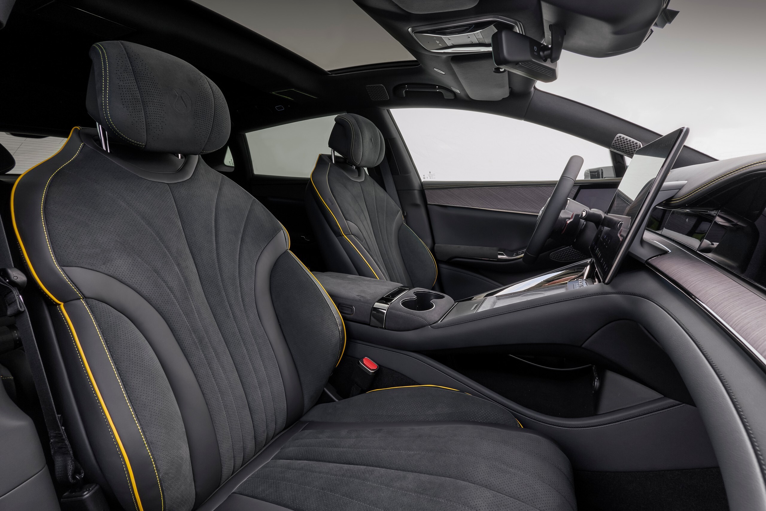 BYD’s New Megawatt Flash Chargers Are Coming To Europe, And They’ll Be Open To Everyone