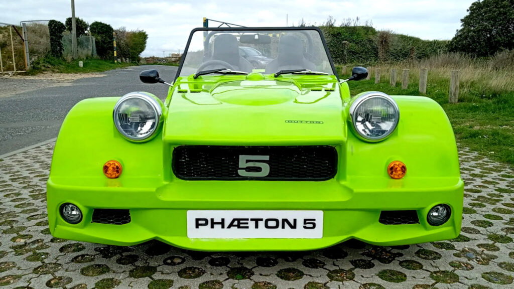  For $13,500, You Can Make Your MX-5 Look Like A Caterham From Minecraft