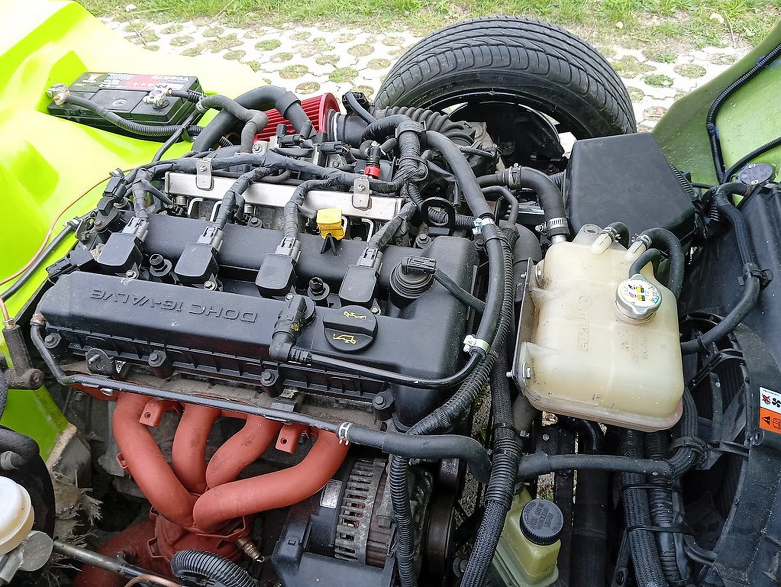 За 13 500 доларів ви можете зробити свій MX-5 схожим на Caterham з Minecraft