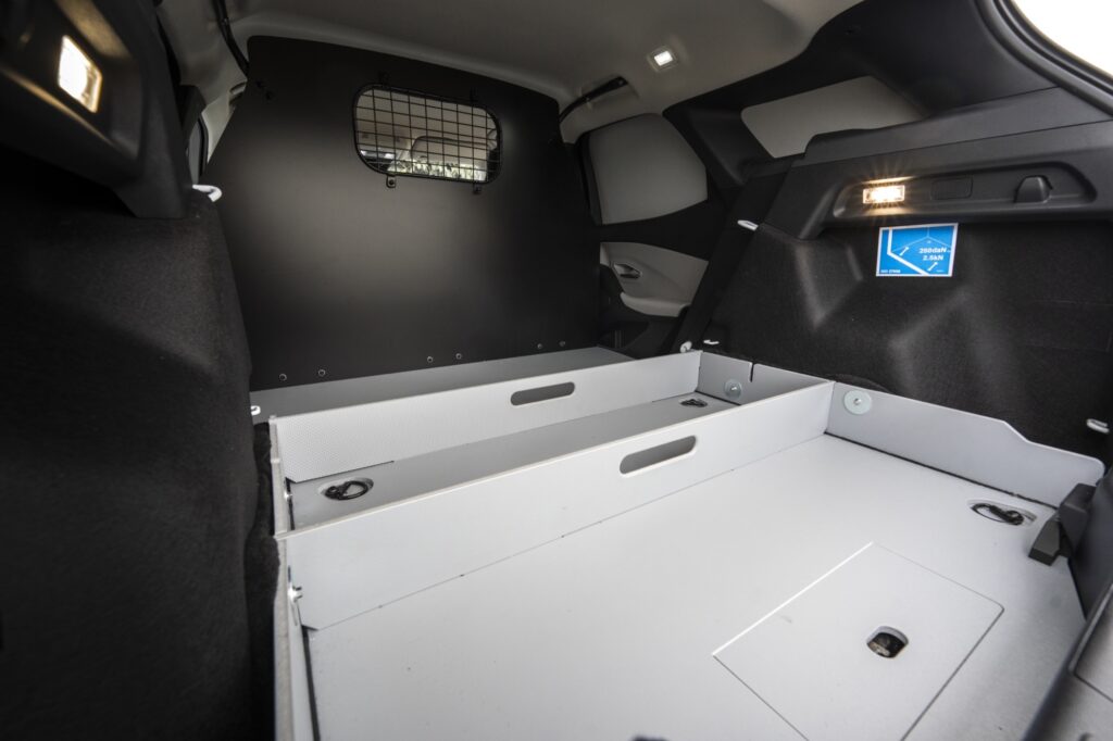  Ford&rsquo;s New Electric Van Looks Like An Undercover American Cop Car