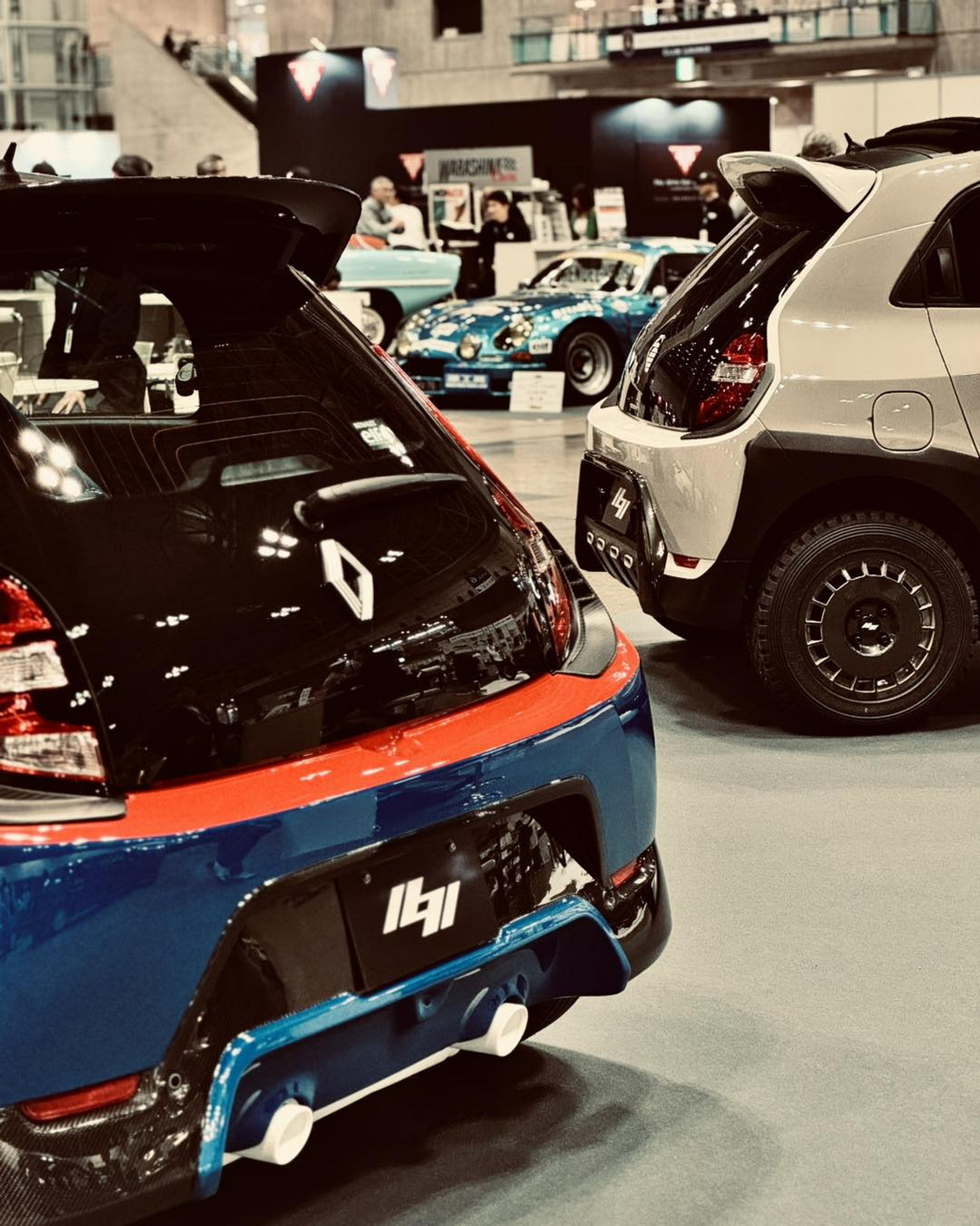 Комплект Hatano для Twingo вартістю 8500 доларів США створює враження 911 Dakar з міським автомобілем потужністю 90 к.с.