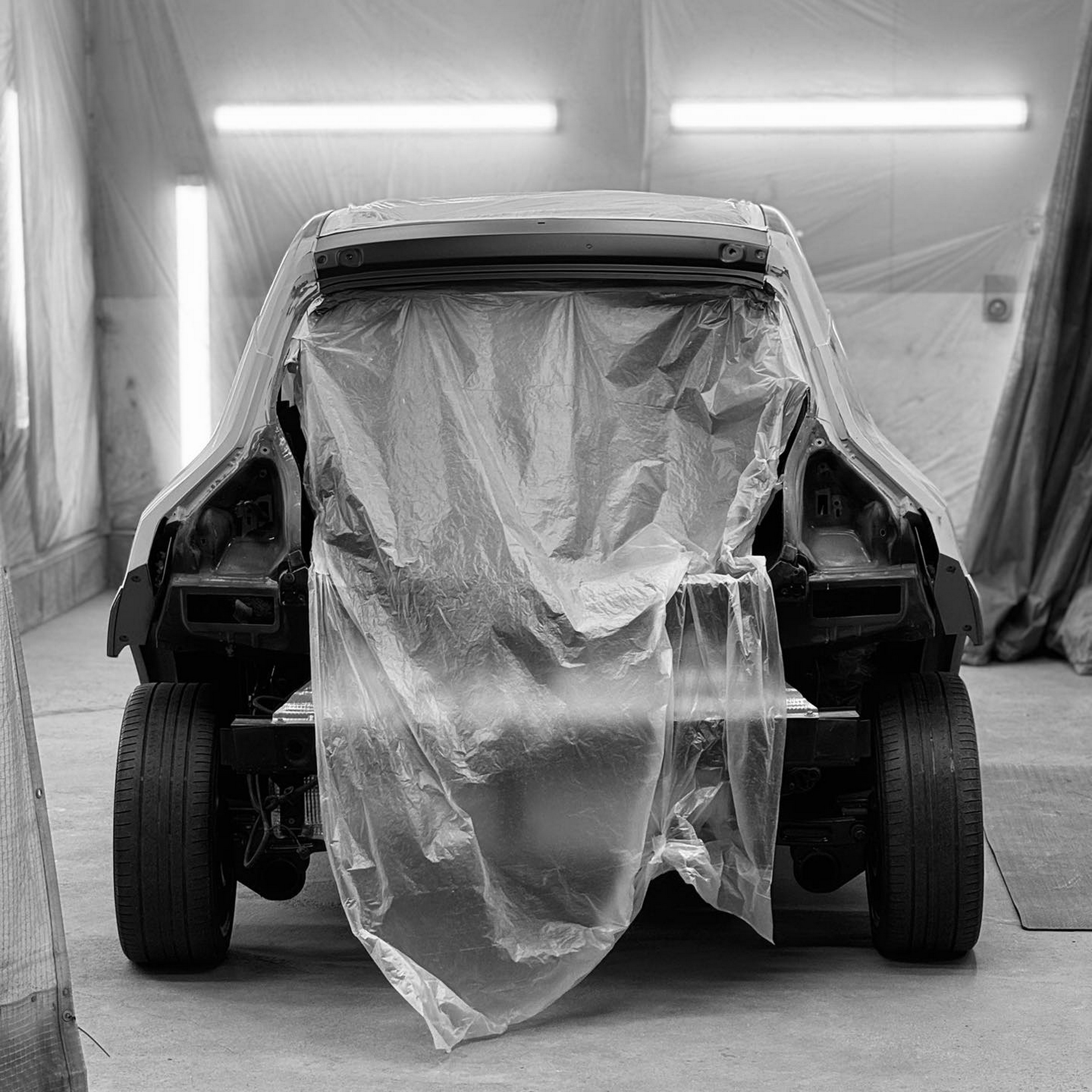 Комплект Hatano для Twingo вартістю 8500 доларів США створює враження 911 Dakar з міським автомобілем потужністю 90 к.с.