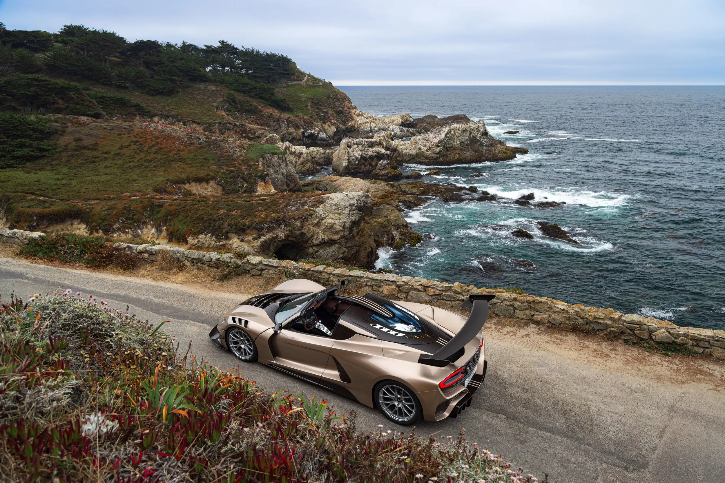 A 6-Speed Gated Manual In A 2,031-HP Hypercar Is Either Brilliant Engineering Or A Very Expensive Dare