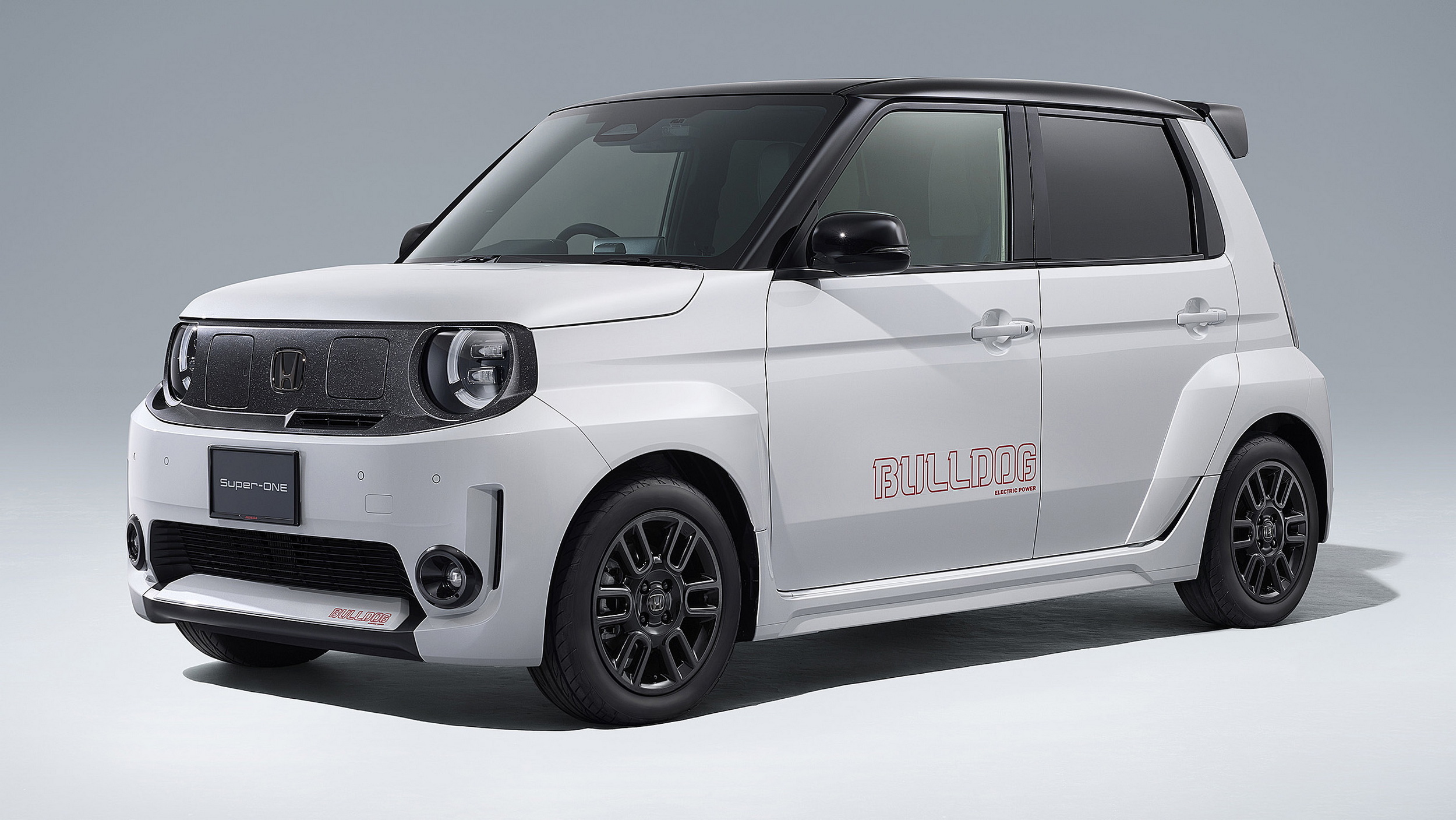 Honda десятиліттями ховала назву Bulldog, а тепер друкує її на дверях