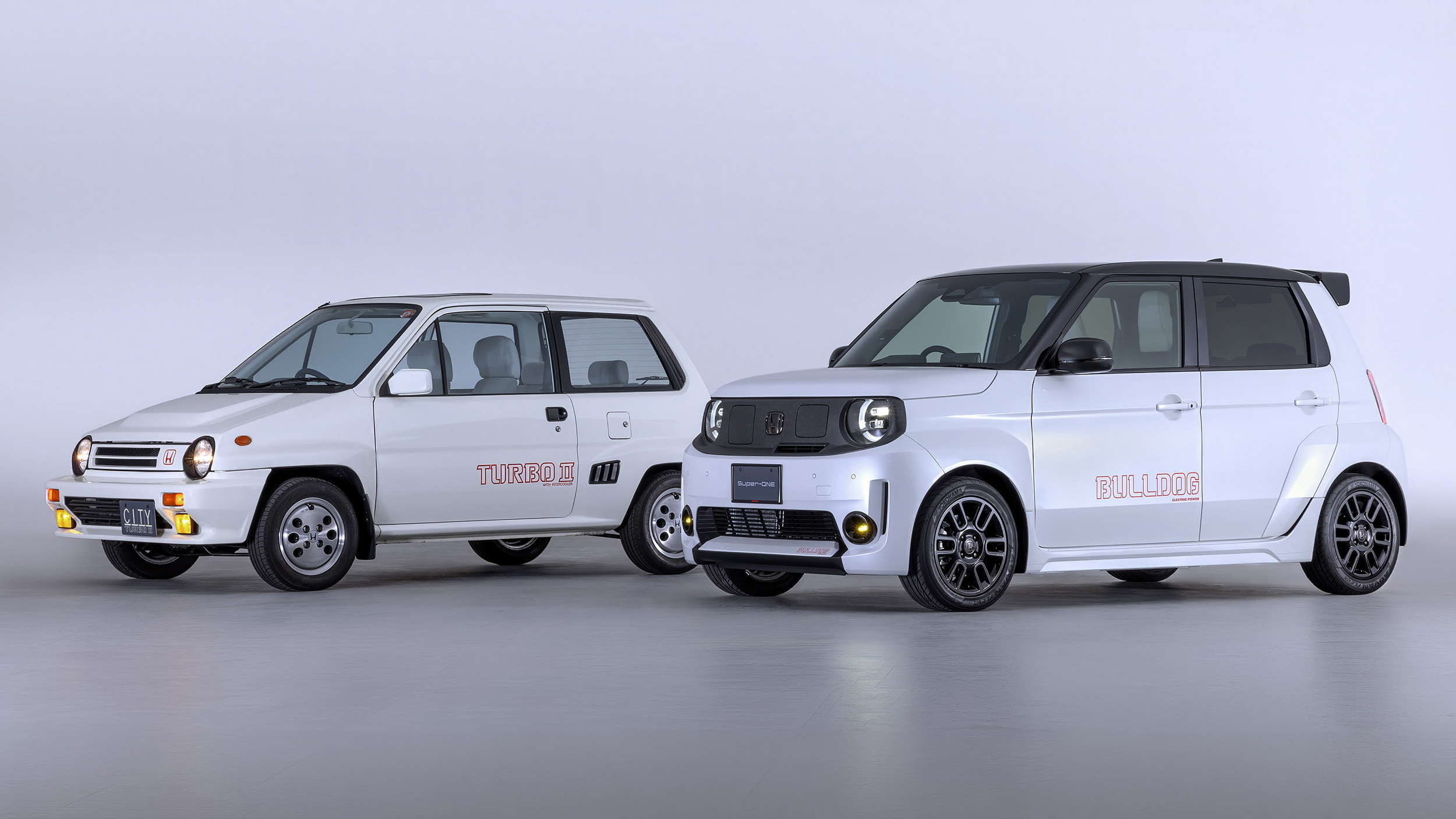 Honda десятиліттями ховала назву Bulldog, а тепер друкує її на дверях