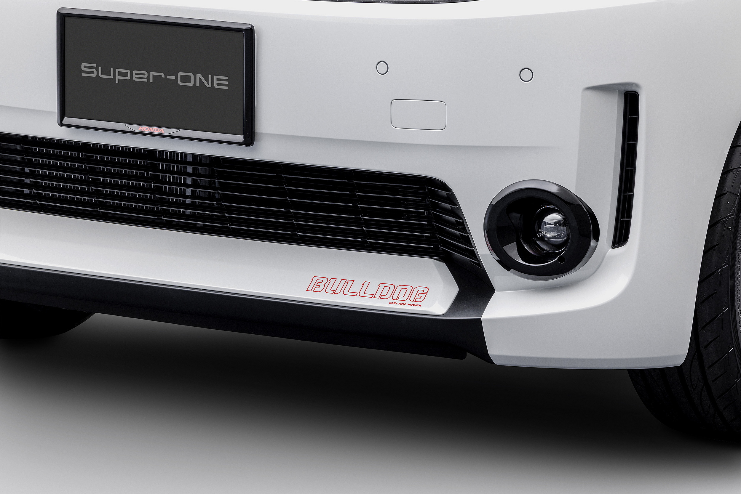 Honda десятиліттями ховала назву Bulldog, а тепер друкує її на дверях