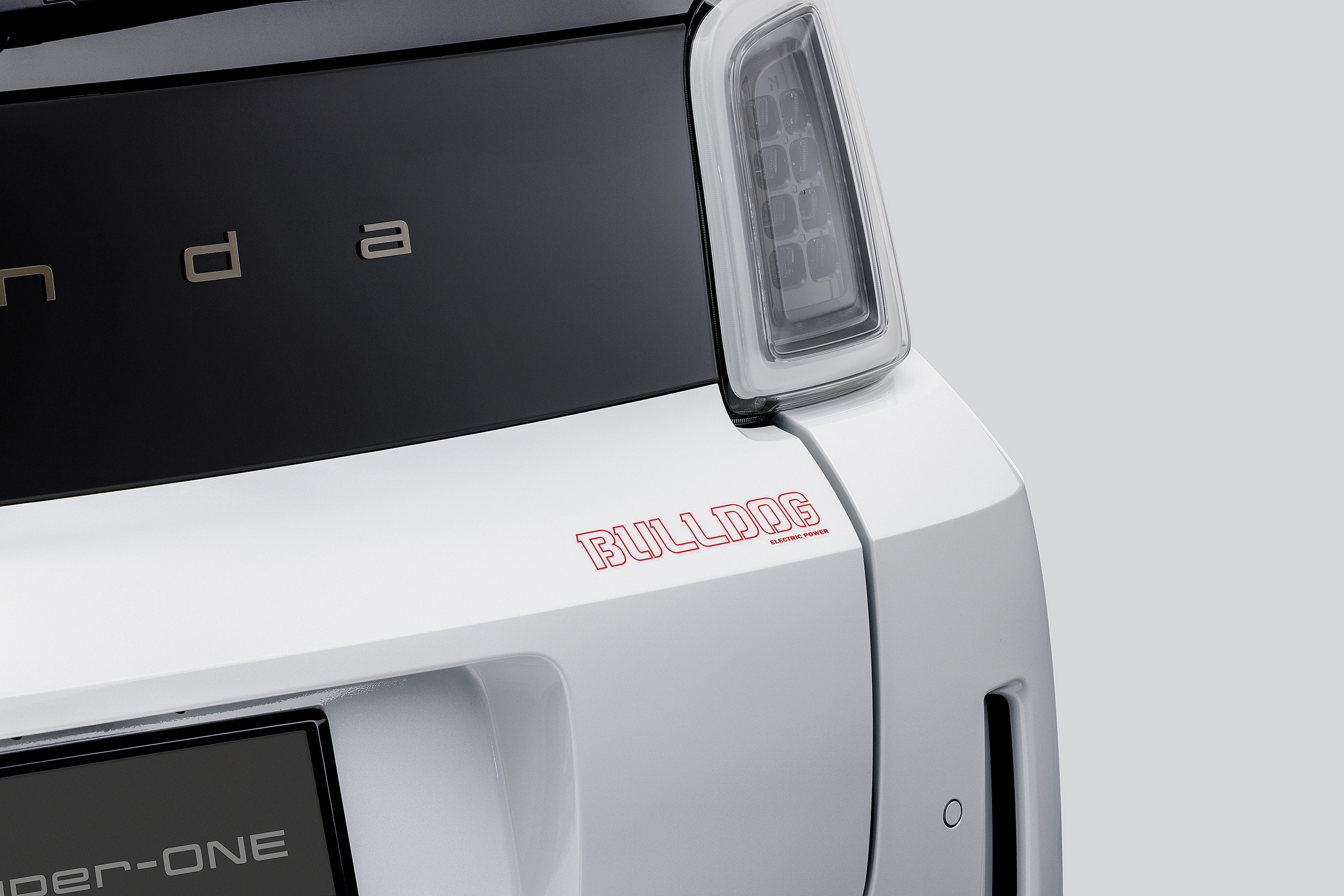 Honda десятиліттями ховала назву Bulldog, а тепер друкує її на дверях