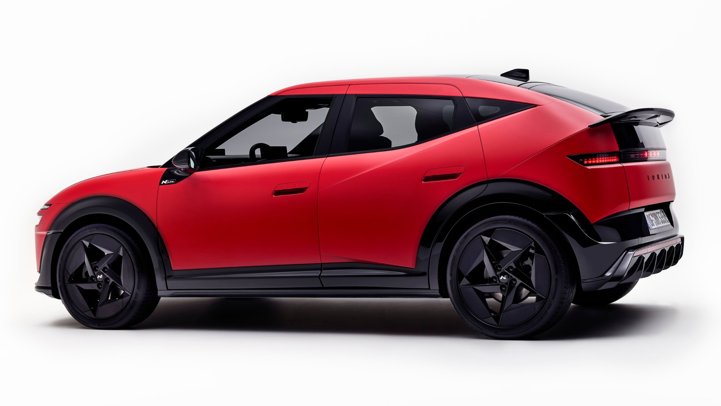 Hyundai’s Ioniq 3 Looks Like Someone Crossed A Veloster With A Pontiac Aztek