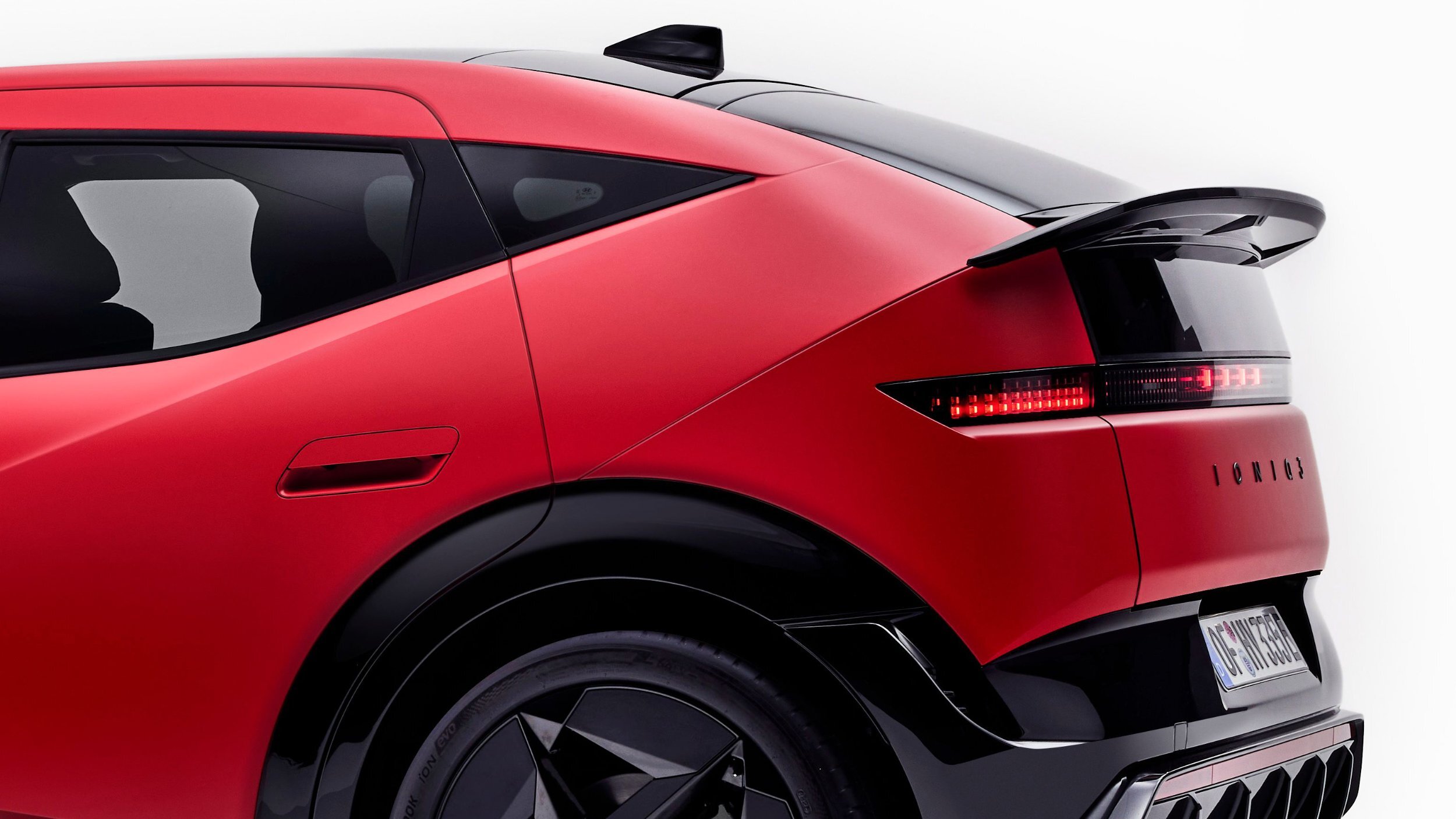 Hyundai’s Ioniq 3 Looks Like Someone Crossed A Veloster With A Pontiac Aztek