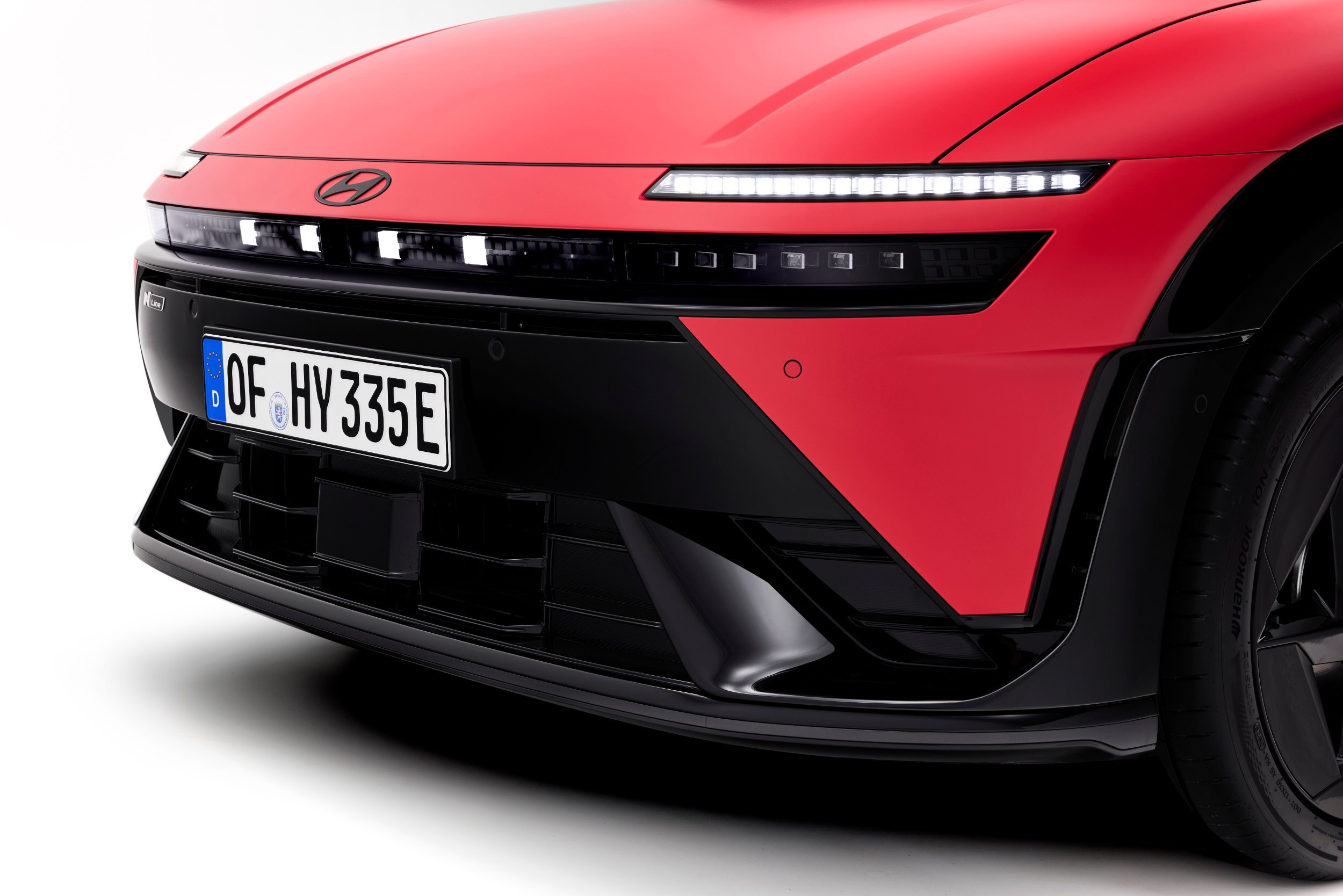 Hyundai’s Ioniq 3 Looks Like Someone Crossed A Veloster With A Pontiac Aztek