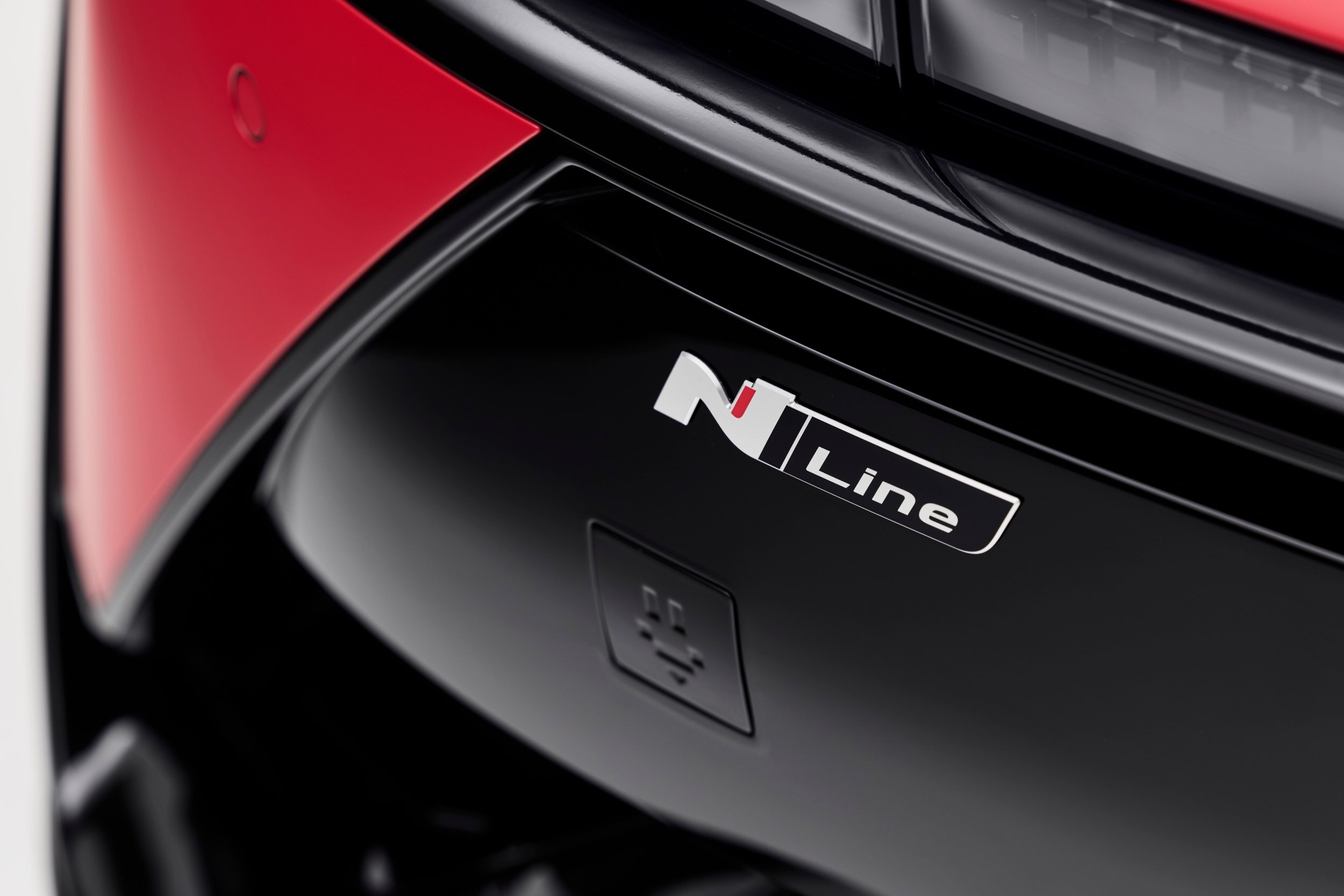 Hyundai’s Ioniq 3 Looks Like Someone Crossed A Veloster With A Pontiac Aztek