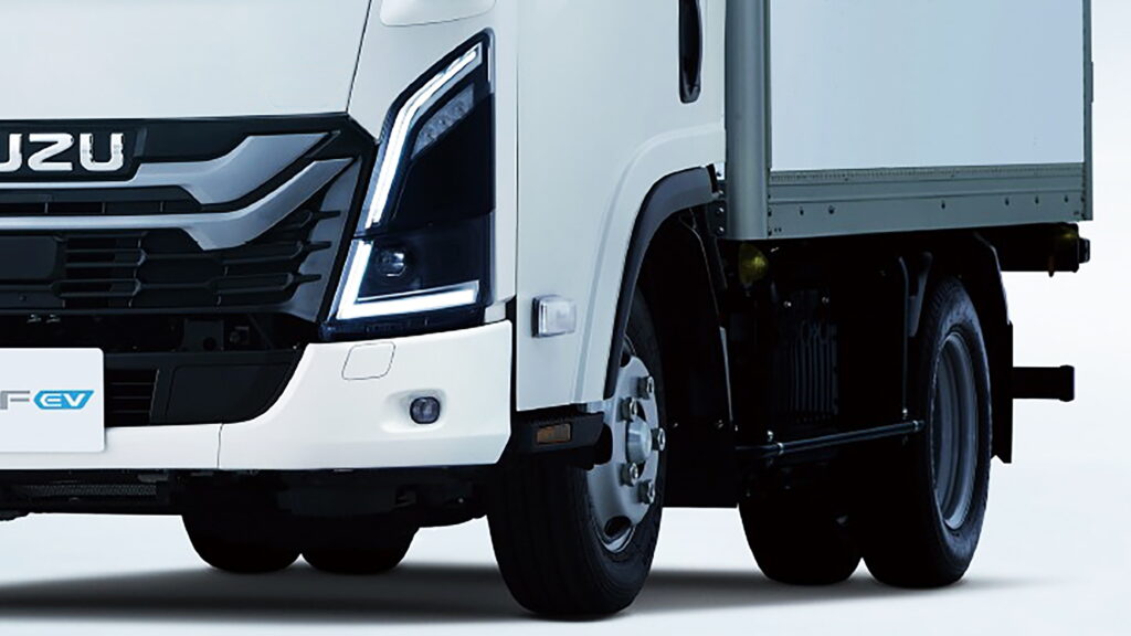  Hydrogen Over Batteries? Isuzu And Toyota To Mass Produce New FCEV Truck