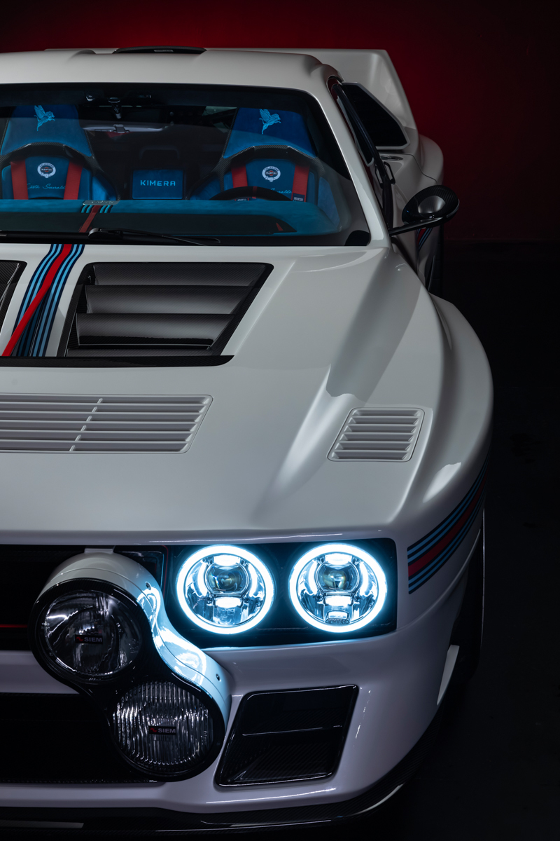 Суперкар Кімери EVO38 у смугастих кольорах Martini працює на паливі, якого Ferrari не хоче використовувати