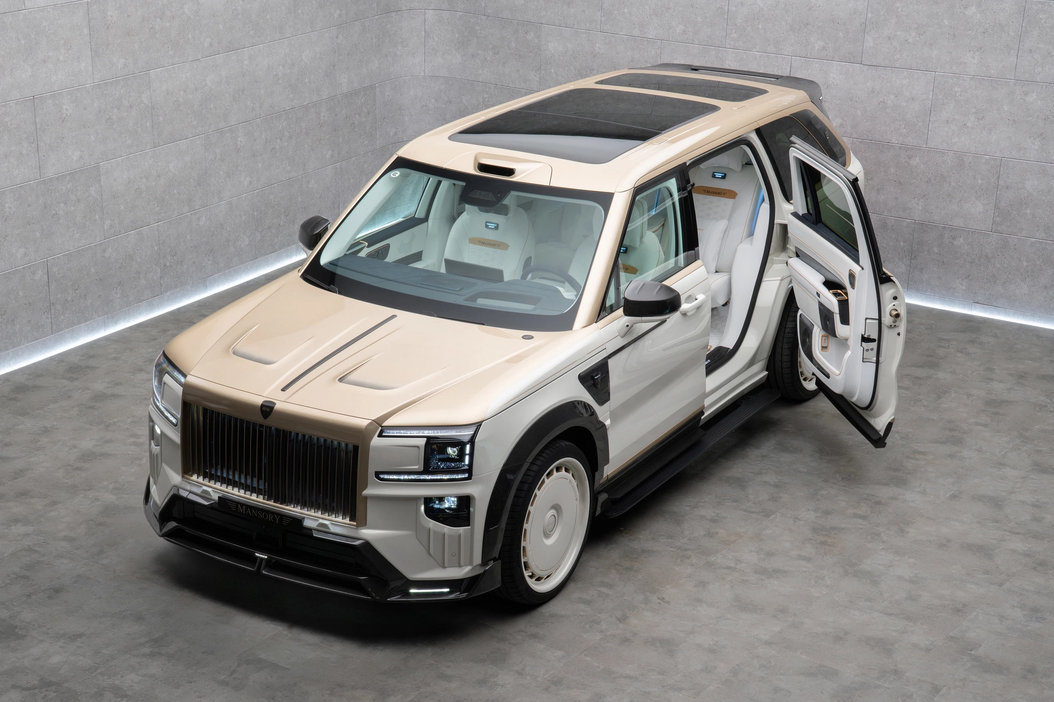 Китайська відповідь на Rolls-Royce Cullinan виглядала стильно, і Mansory це виправила