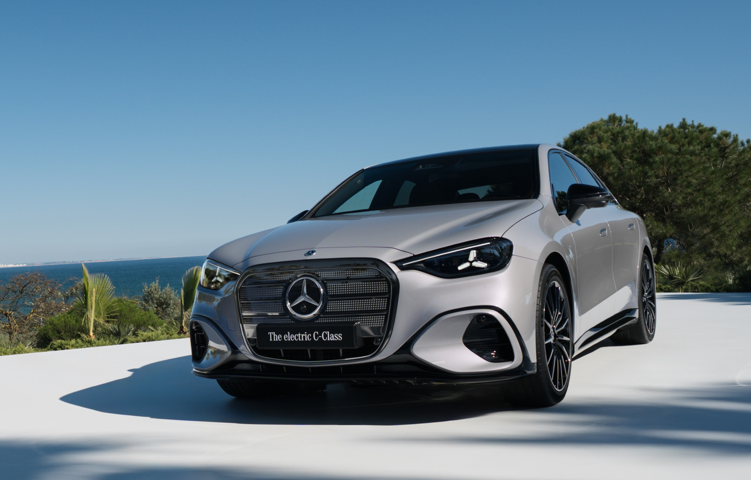 Mercedes’ Electric C-Class Is The BMW i3’s Neue Nightmare