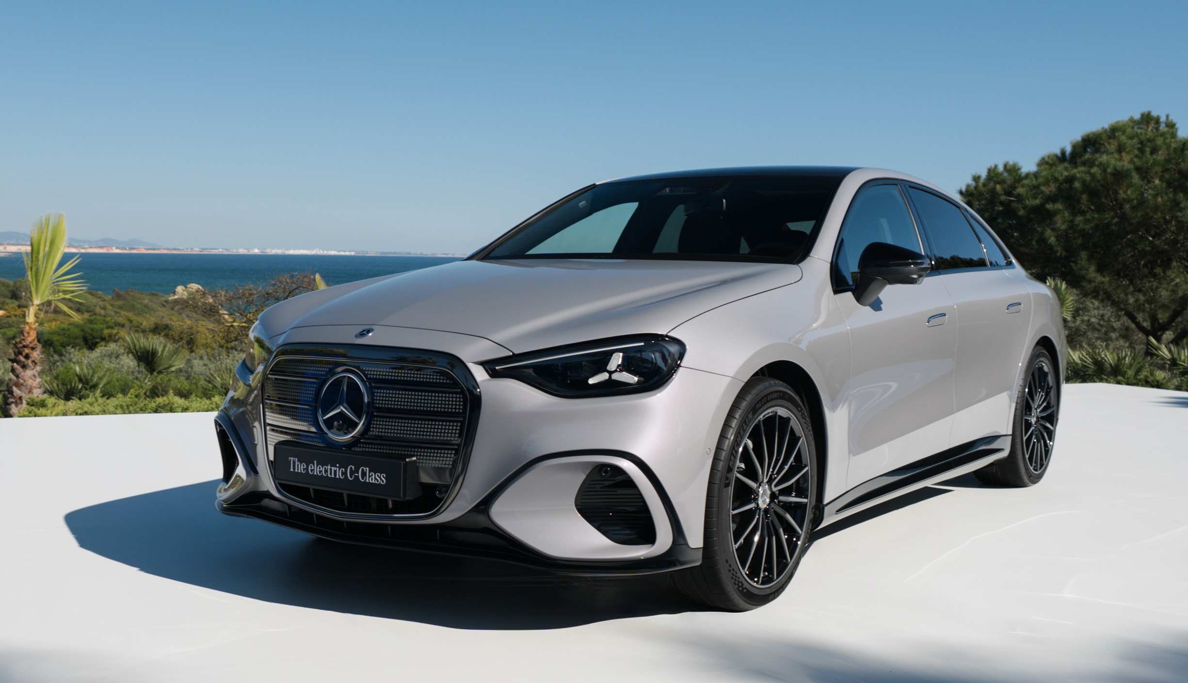 Mercedes’ Electric C-Class Is The BMW i3’s Neue Nightmare
