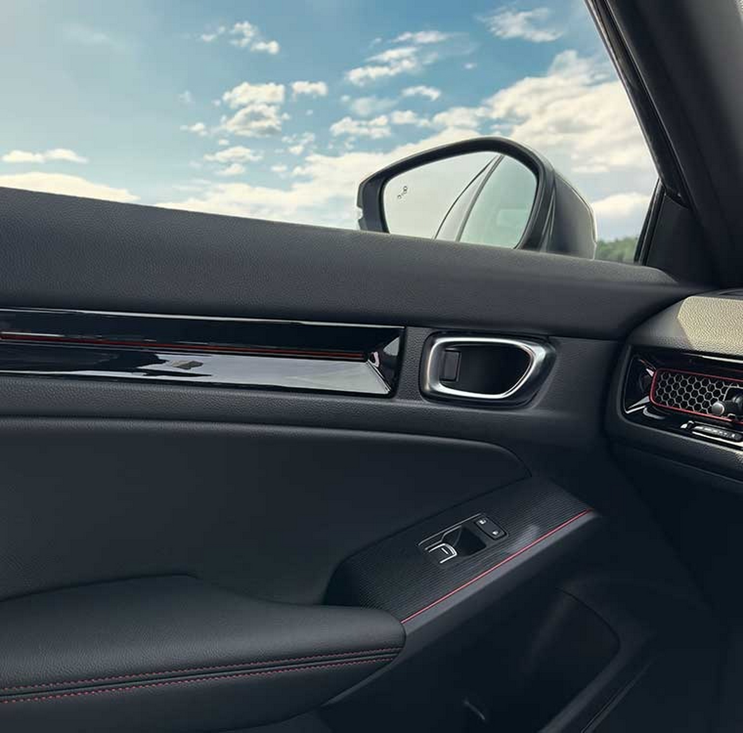 Новий M55 RS від Mitsuoka – це Honda Civic, яка коштує вдвічі дорожче за Honda Civic.