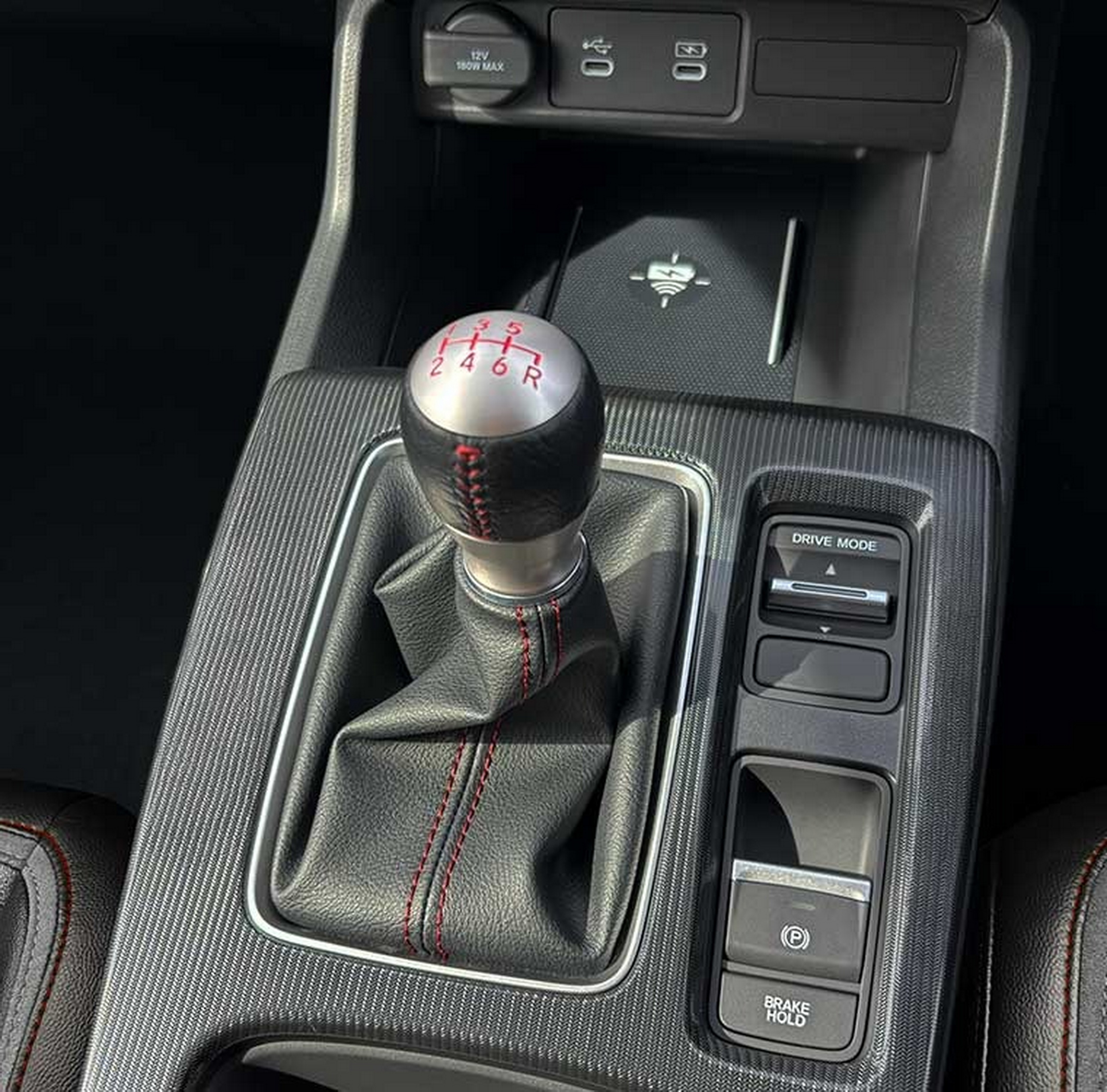 Новий M55 RS від Mitsuoka – це Honda Civic, яка коштує вдвічі дорожче за Honda Civic.