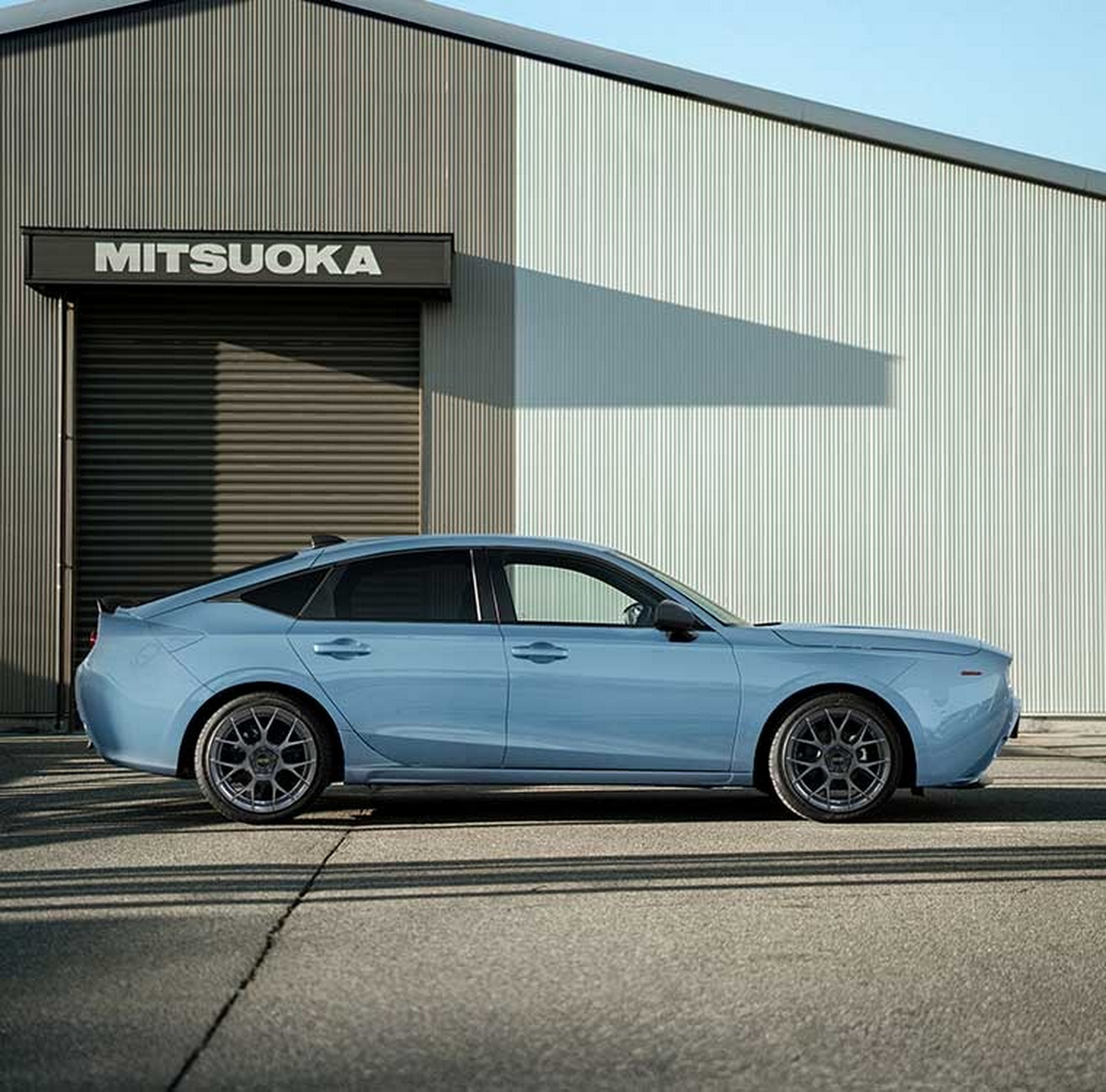 Новий M55 RS від Mitsuoka – це Honda Civic, яка коштує вдвічі дорожче за Honda Civic.