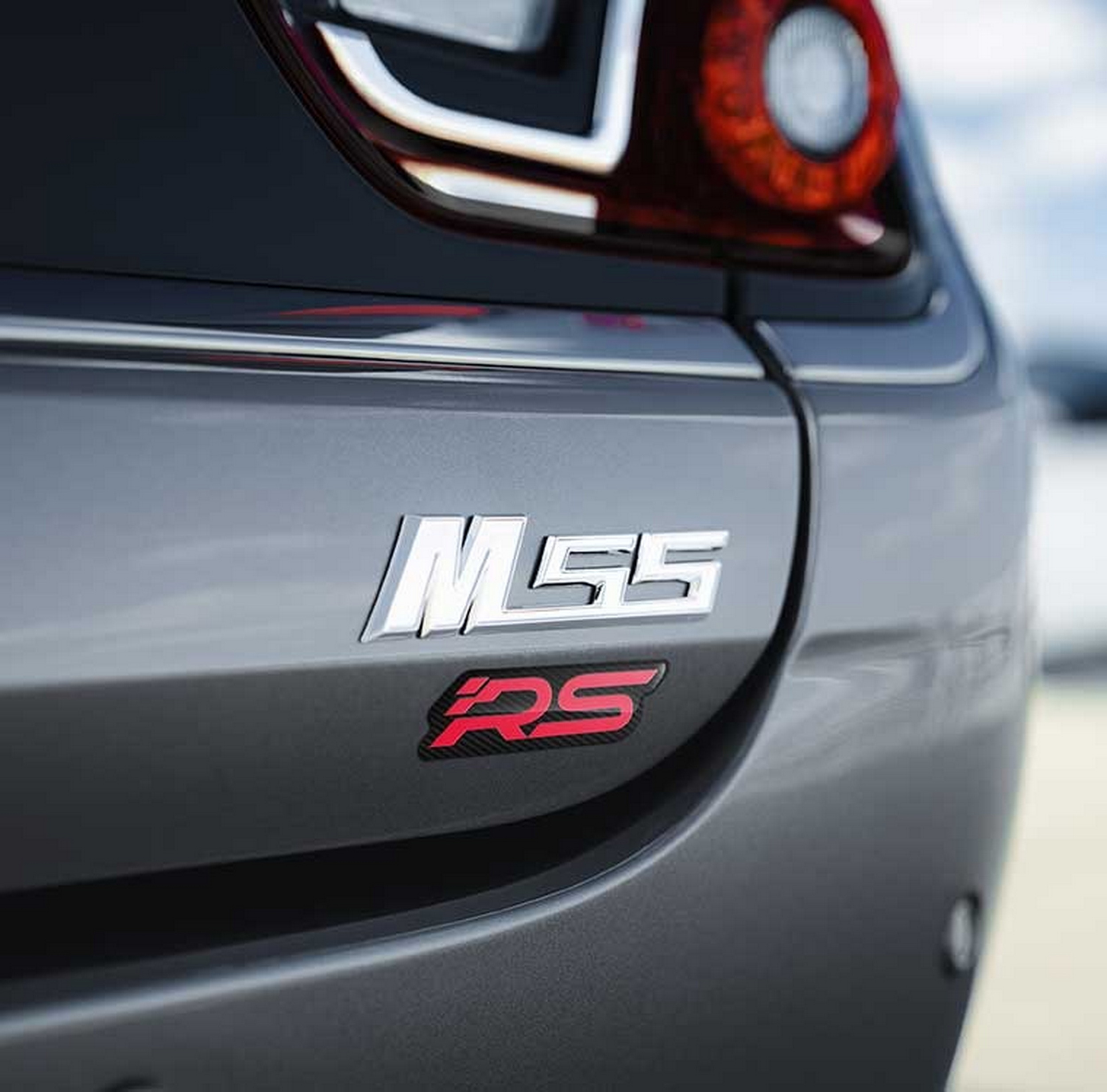 Новий M55 RS від Mitsuoka – це Honda Civic, яка коштує вдвічі дорожче за Honda Civic.