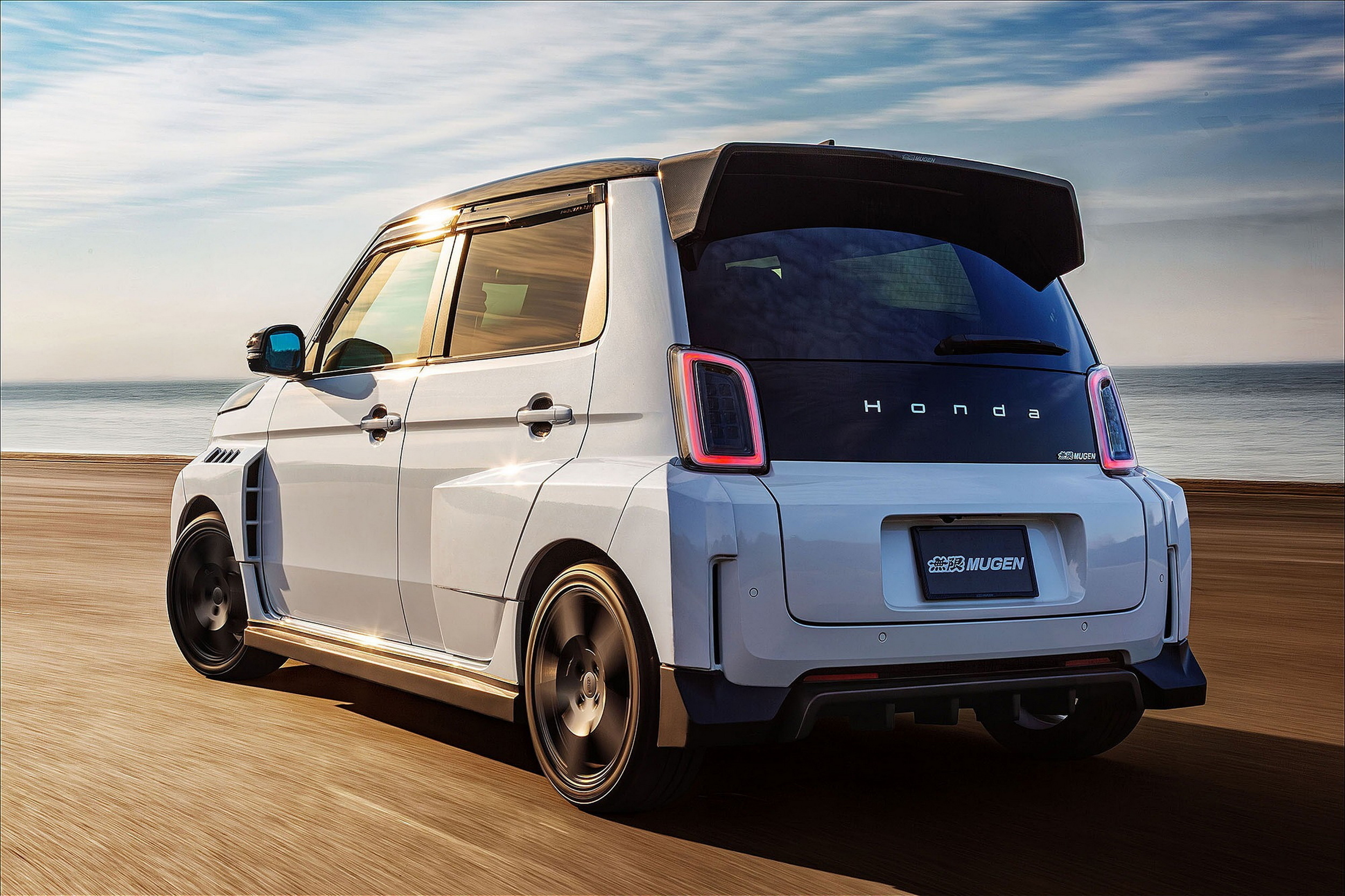 Mugen Super-One схожий на гоночний автомобіль. Його двигун не згоден