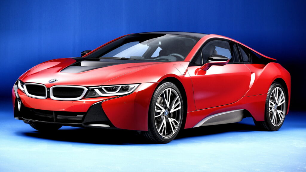  A Waitress Bought 10 Cars In 8 Days. Her Loan Application Said She Made $180K A Month