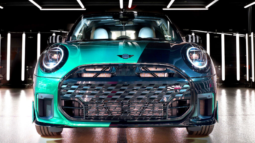  Mini Gave One American The Kind Of One-Off Reserved For Rolls-Royce Clients