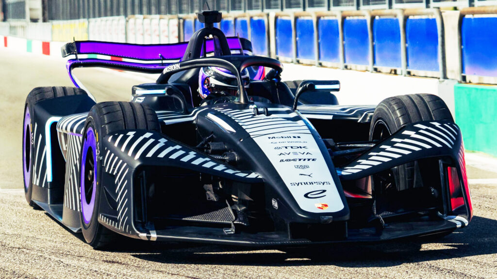  Porsche’s GEN4 Formula E Car Is Chasing Championship Glory
