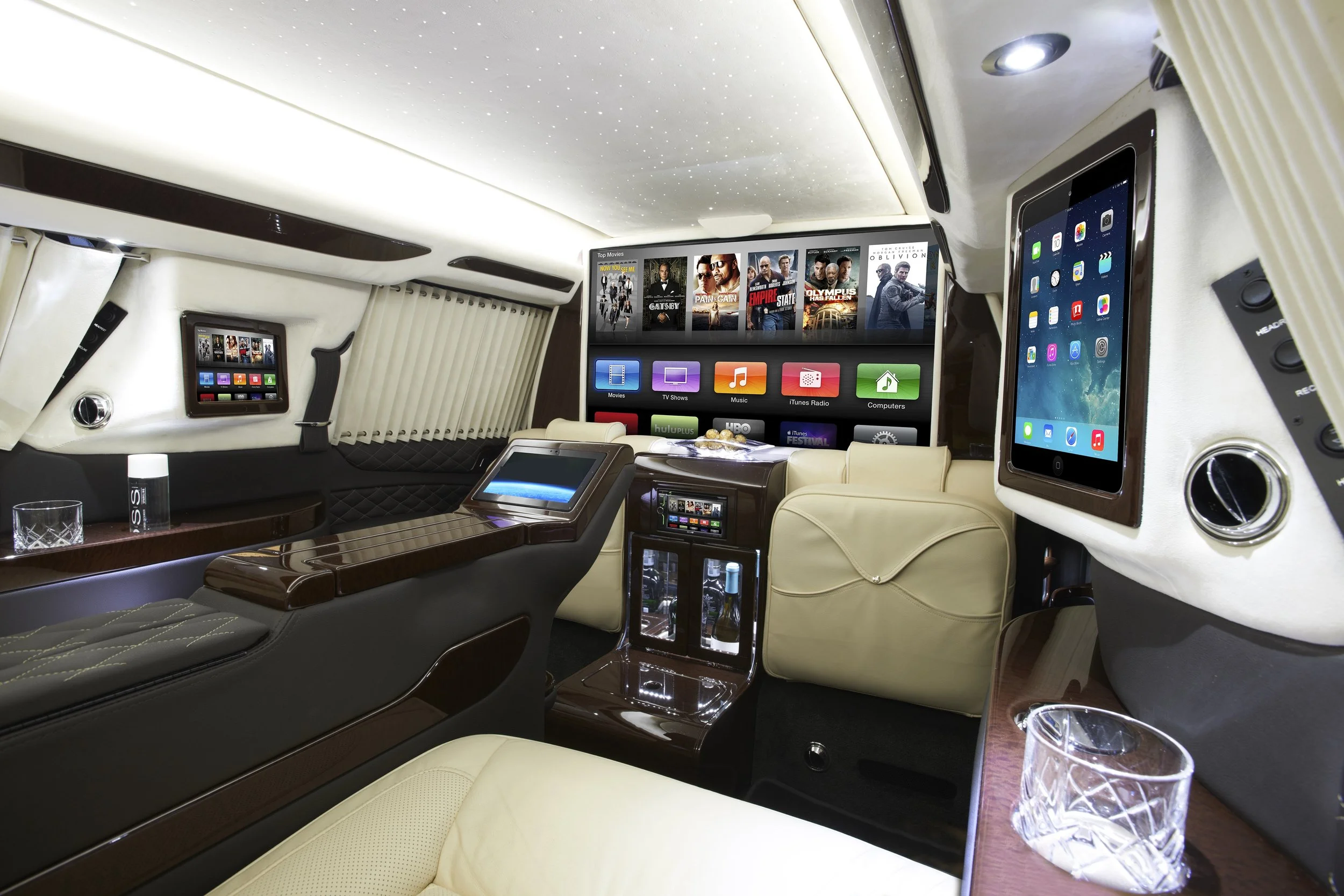 Броньований Escalade Резвані побудований для кінця світу та одягнений для вечері