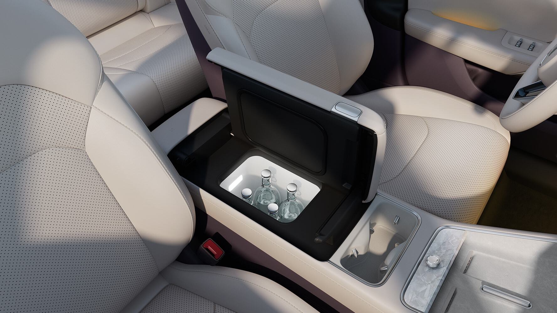 Porsche Charges $134K For The Taycan, SAIC Charges $32K For This