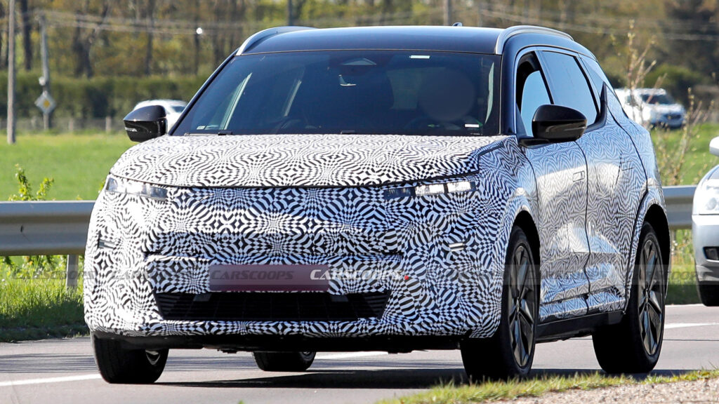  Renault’s Electric Scenic Is Already Getting A Refresh Just Over Two Years In