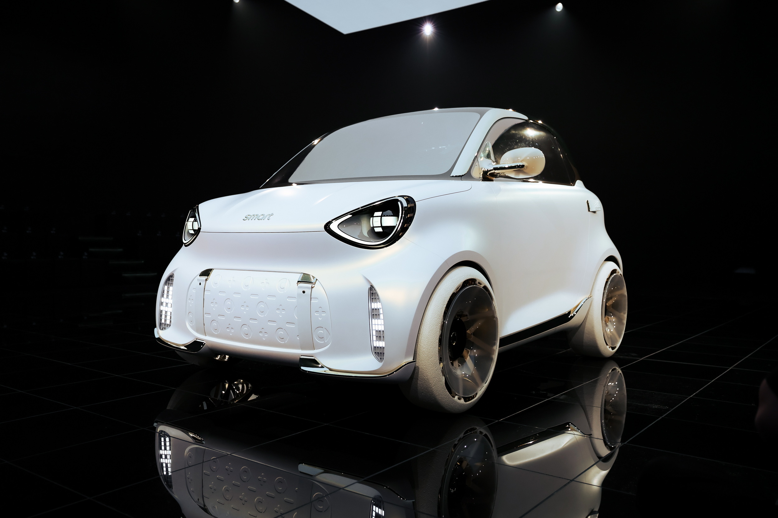 Smart’s Smallest EV Just Grew Almost A Foot, And Mercedes Is To Blame