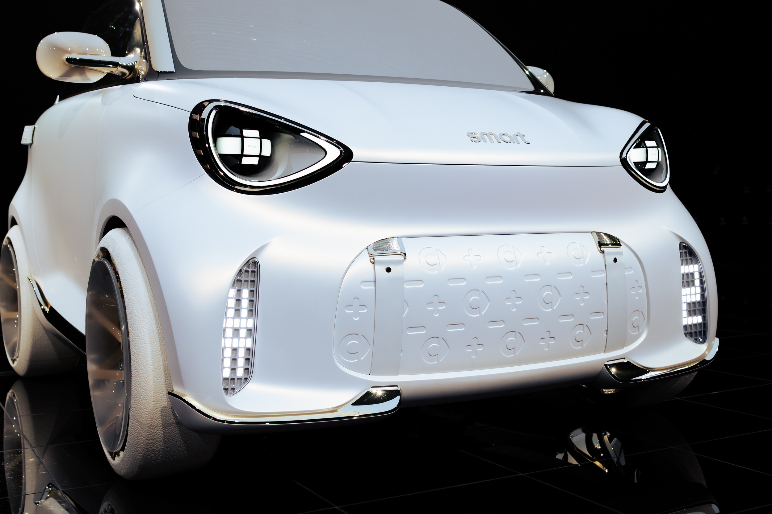 Smart’s Smallest EV Just Grew Almost A Foot, And Mercedes Is To Blame