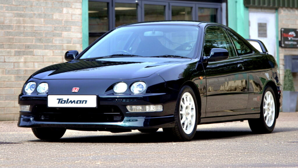  A Rotting DC2 Integra Type R Got 740 Hours And Came Out Better Than Factory