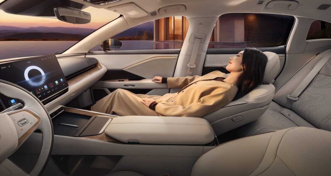 Toyota’s bZ7 Is Bigger Than A Model S And Cheaper Than A Model 3. China Ordered 3,100 In An Hour